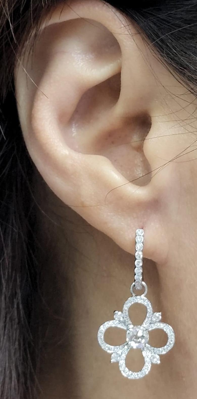 Rose Cut Diamond Dangle Earrings in 18 Karat White Gold In New Condition For Sale In Hong Kong, HK