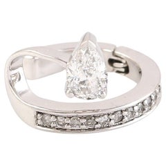 Ohr Manschette aus 18 Karat Weißgold mit Diamanten im Rosenschliff und Pavé-Diamanten