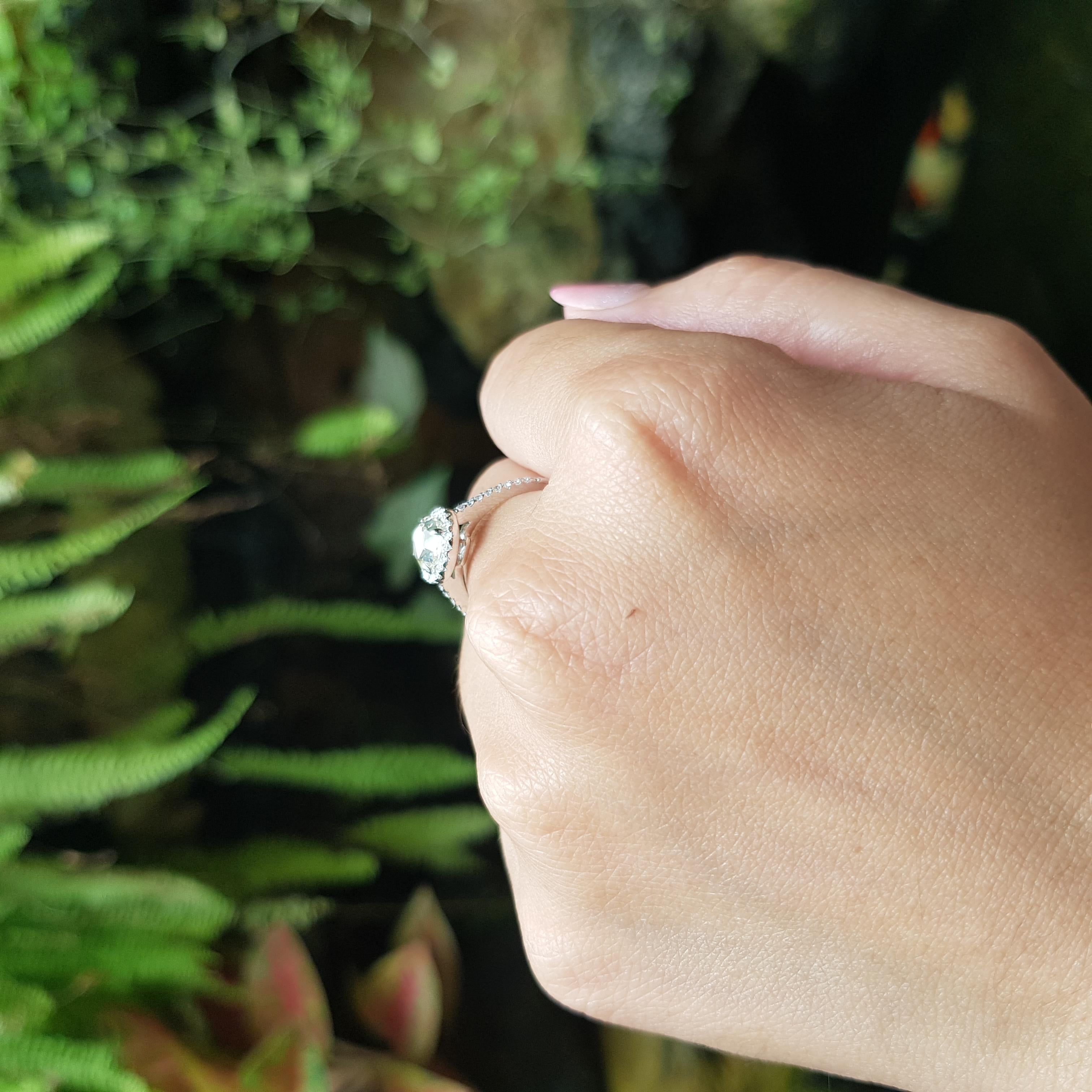 Bague en or blanc 18 carats sertie de diamants taillés en rose Neuf - En vente à Bangkok, TH