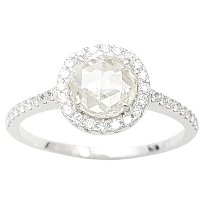 Bague en or blanc 18 carats sertie de diamants taillés en rose en vente