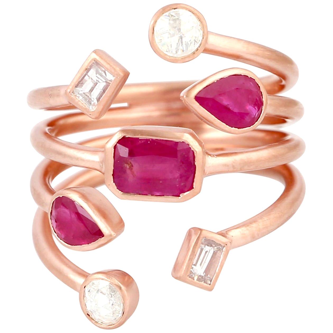 En vente :  Bague ouverte en or 18 carats avec diamants taille rose et rubis
