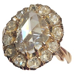 Solitär-Ring aus Gold mit Diamant im Rosenschliff