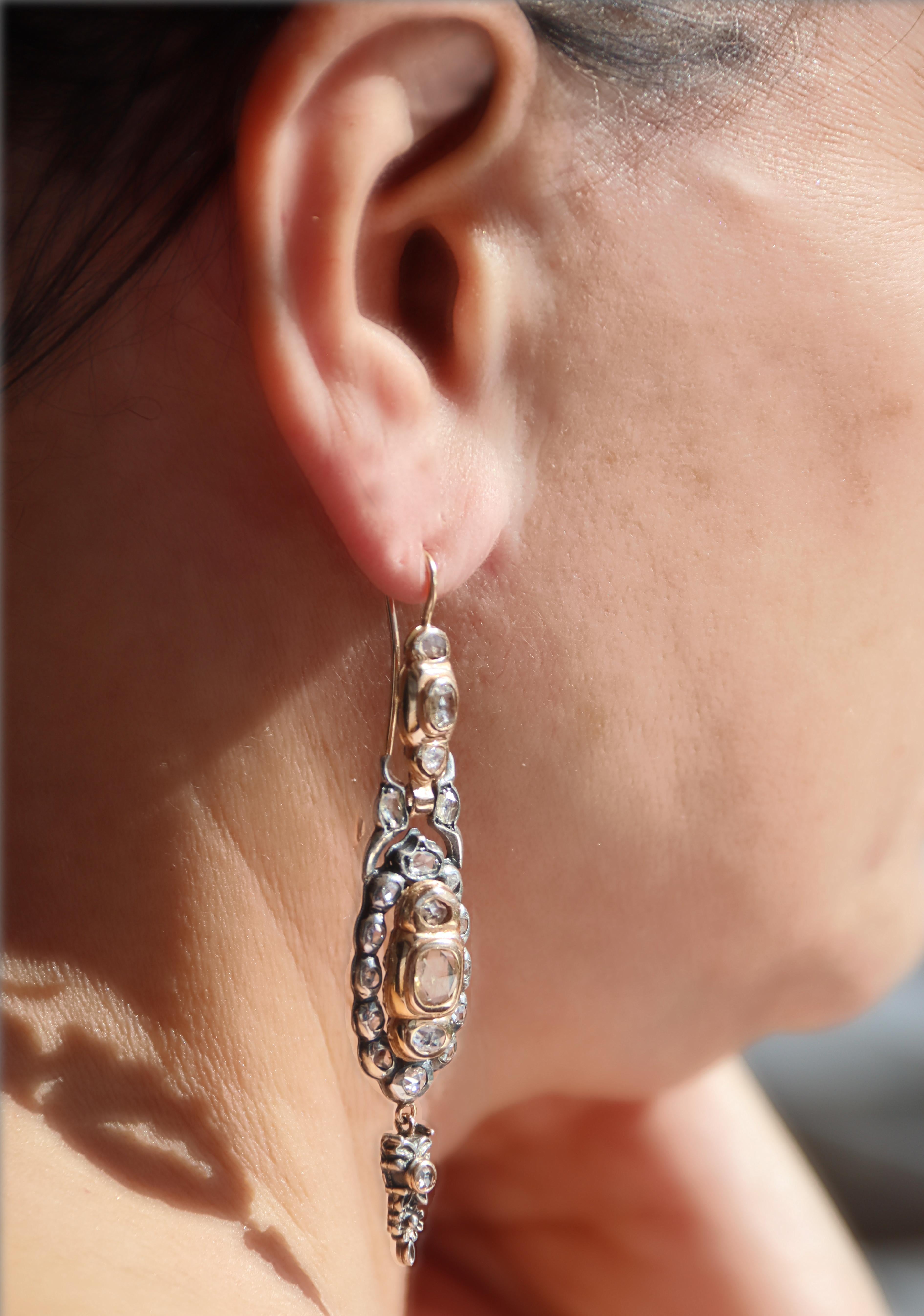 Boucles d'oreilles pendantes en or jaune 14 carats et diamants taillés en rose en vente 1