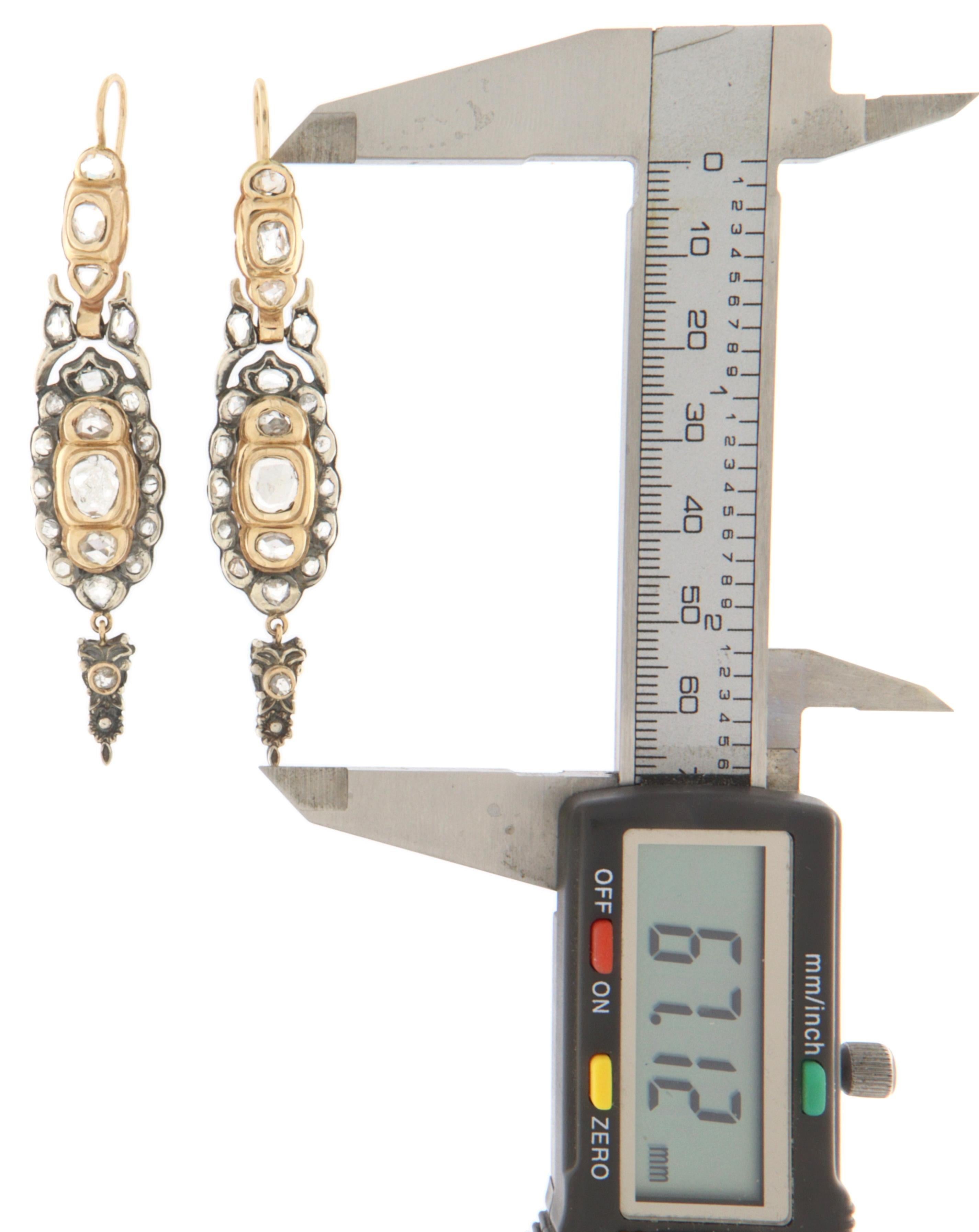 Boucles d'oreilles pendantes en or jaune 14 carats et diamants taillés en rose Neuf - En vente à Marcianise, IT