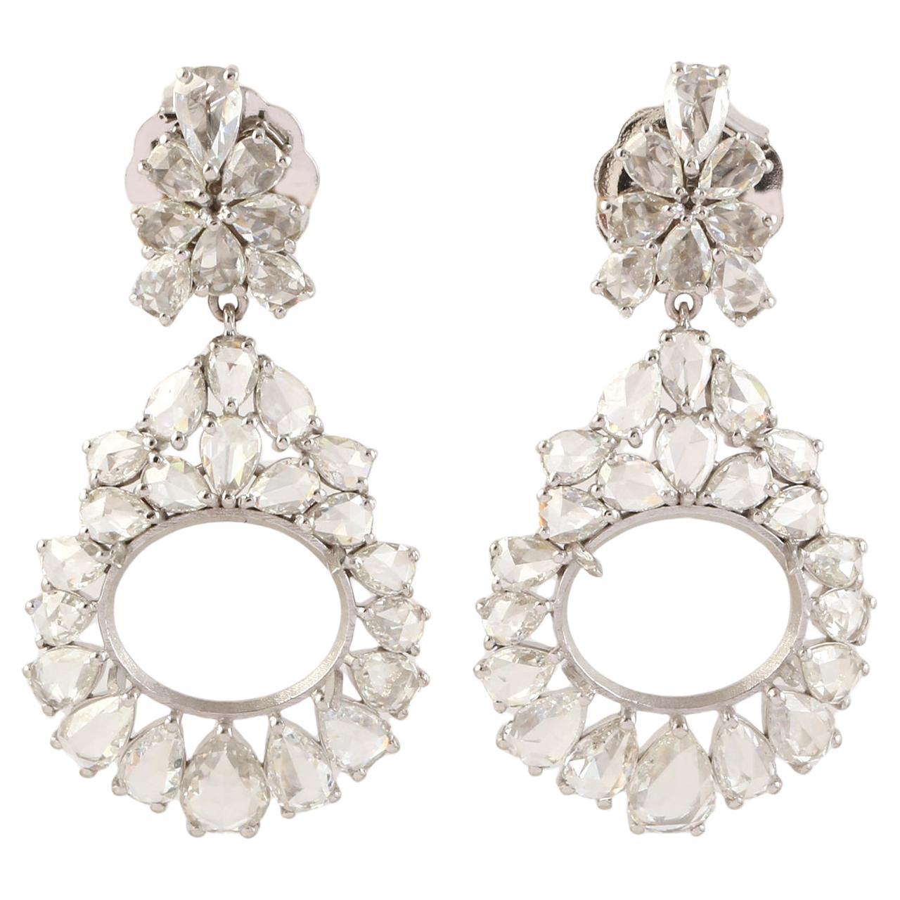 Boucles d'oreilles pendantes en or blanc 18 carats, diamants taillés en rose et rubis en vente