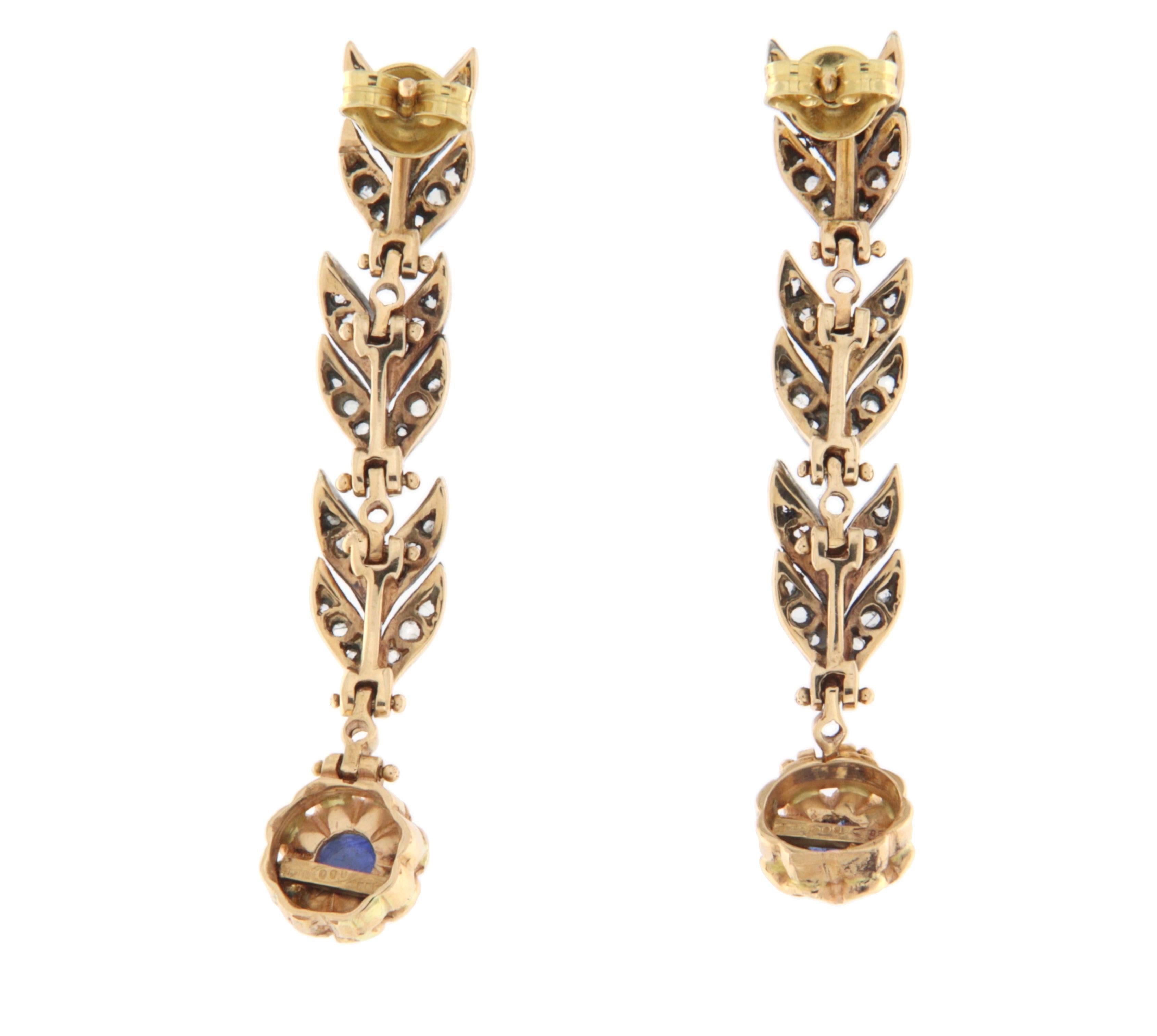 Taille rose Boucles d'oreilles pendantes en or jaune 14 carats avec diamants taillés en rose et saphirs en vente