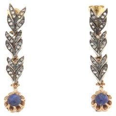 Boucles d'oreilles pendantes en or jaune 14 carats avec diamants taillés en rose et saphirs