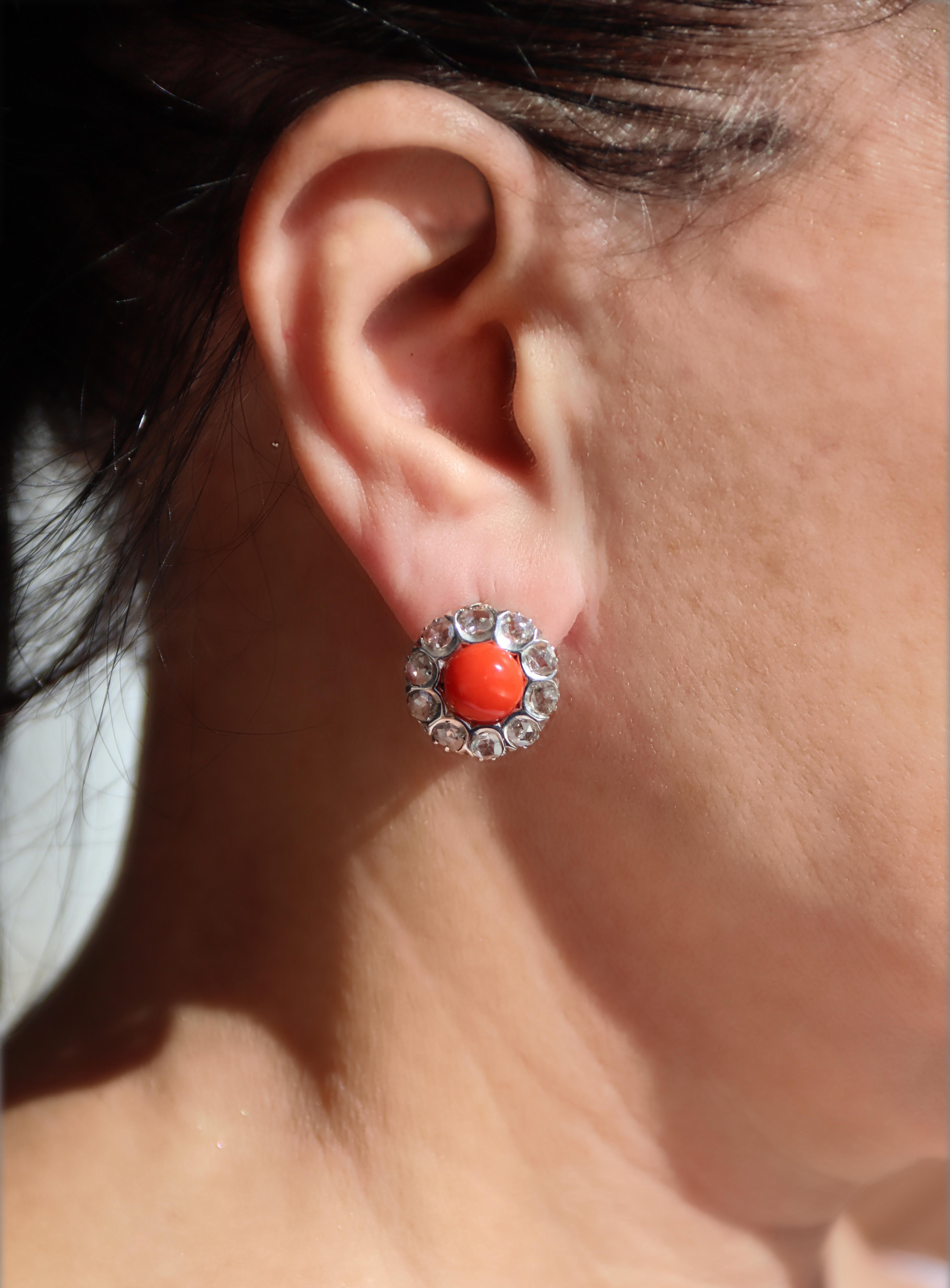 Femenino o masculino Pendientes de oro blanco de 14 kt con diamantes talla rosa y coral sardo en venta