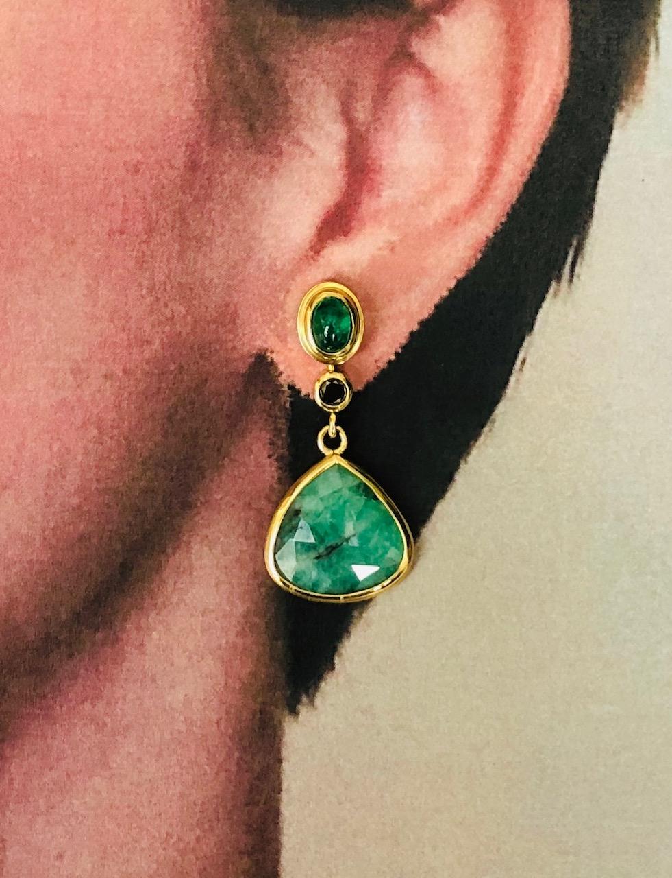 Rose Cut Emerald Cabochon and Black Diamond Yellow Gold Dangle Drop Earrings 2