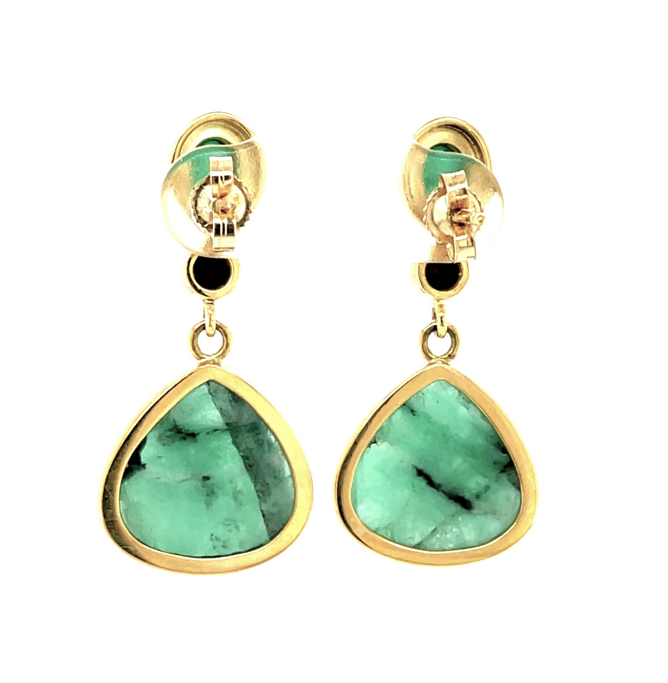 Rose Cut Emerald Cabochon and Black Diamond Yellow Gold Dangle Drop Earrings In New Condition In Los Angeles, CA