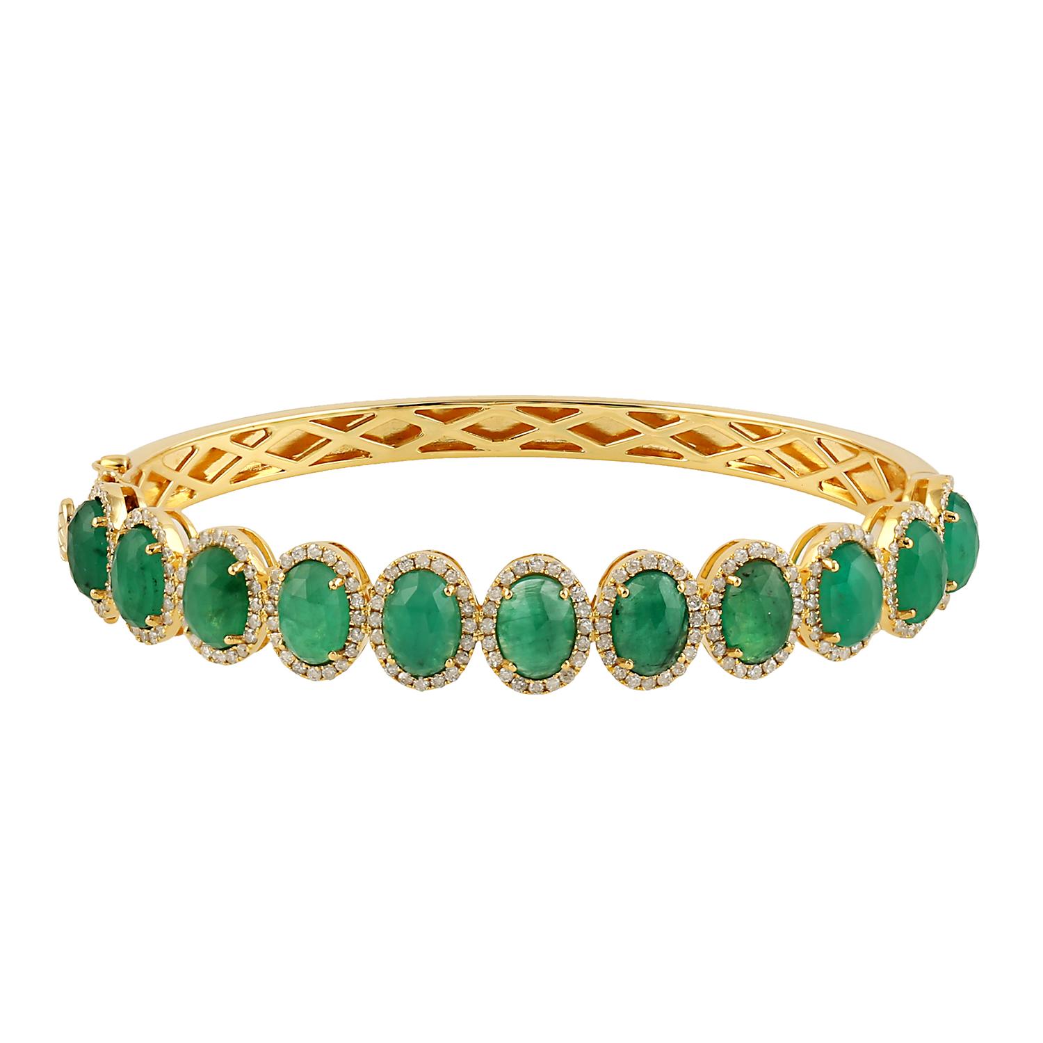 Rose Cut Oval Emerald Tennis bracelet Made in 14k Gold For Sale 2