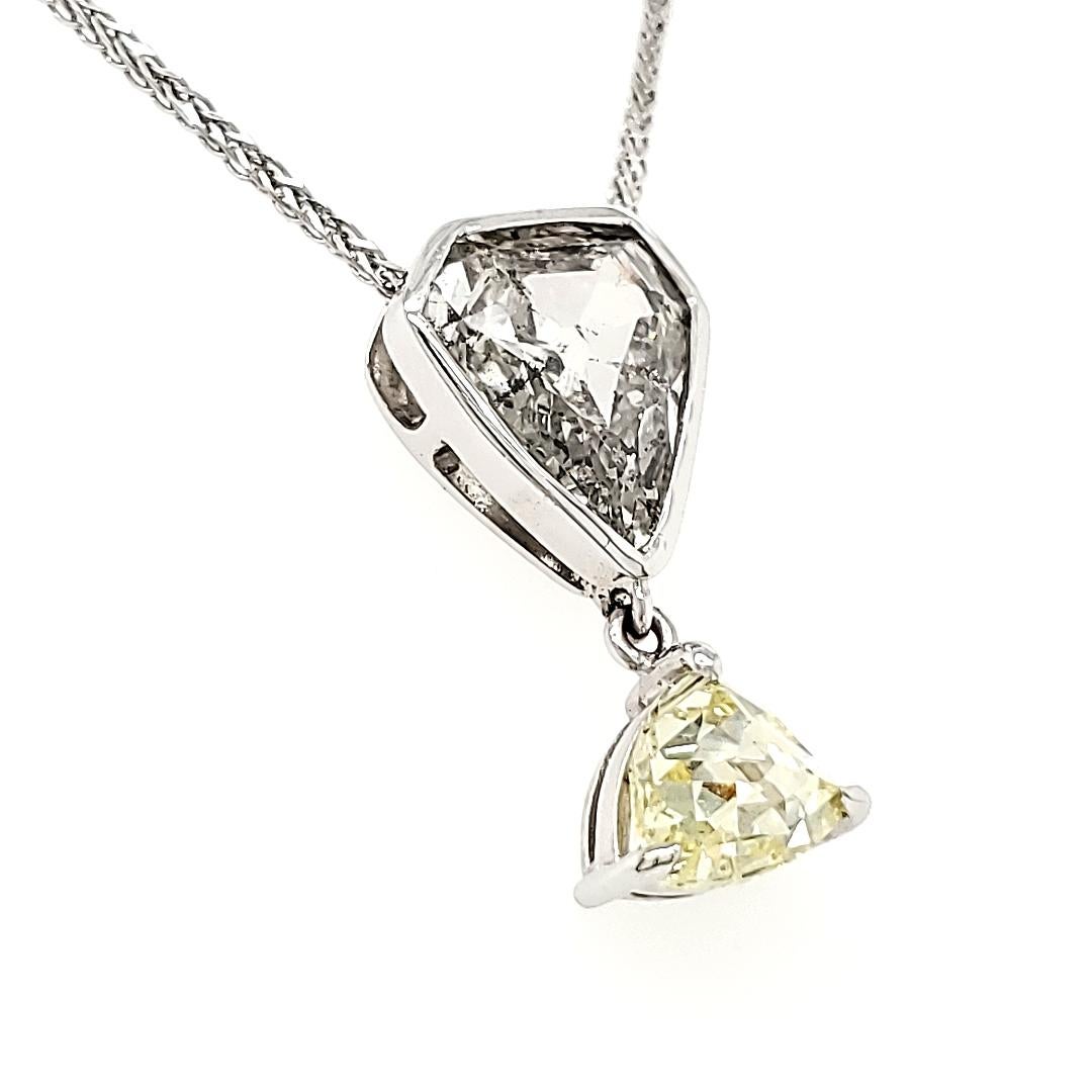 Collar en forma de gota de diamante pera talla rosa y diamante de forma triangular con blanco 18k Contemporáneo en venta