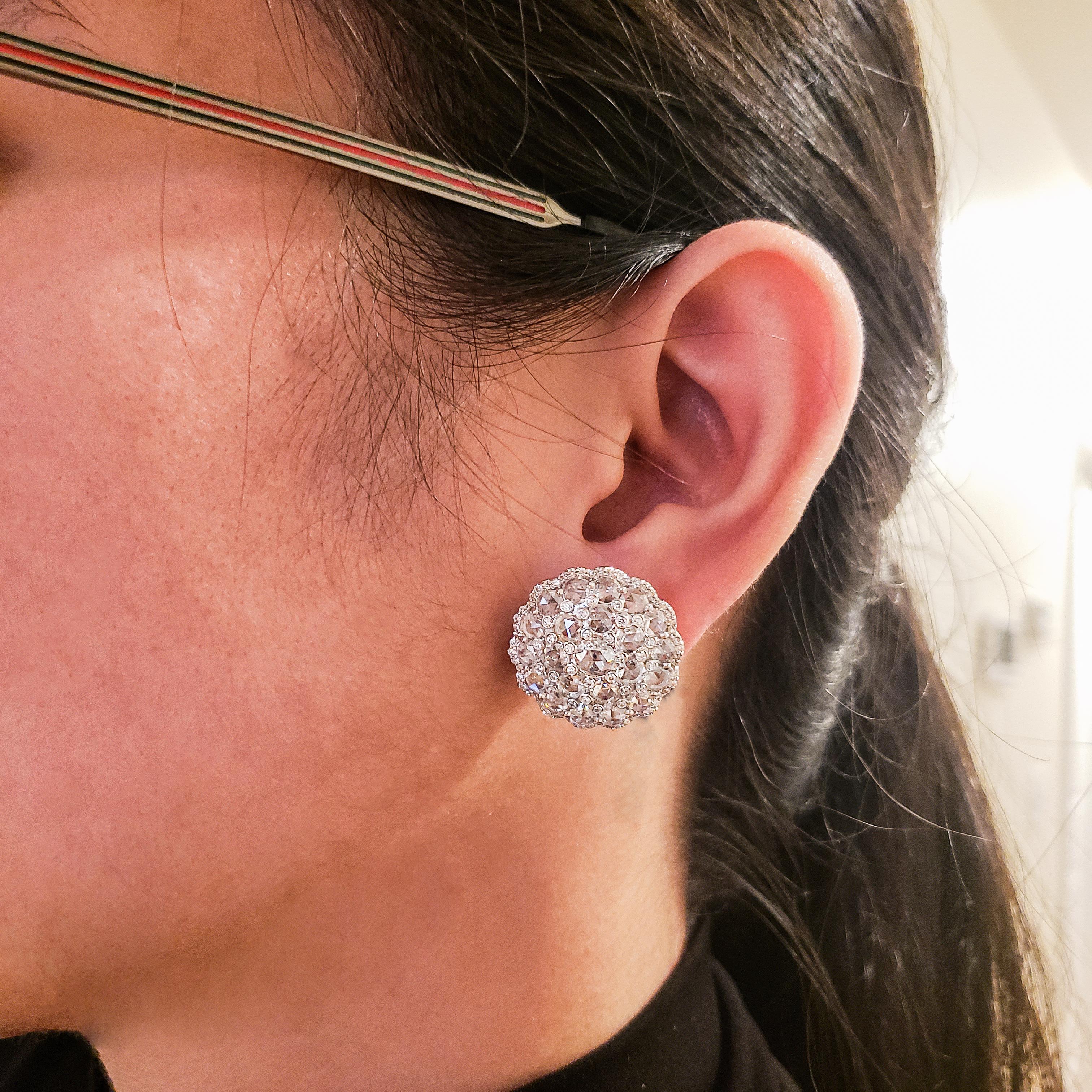 Boucles d'oreilles fleur en diamants ronds taille rose Excellent état - En vente à New York, NY