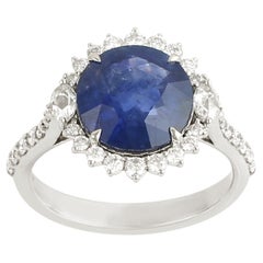 Runder Cocktailring mit blauem Saphir im Rosenschliff und Diamanten im Rosenschliff aus 18 Karat Gold