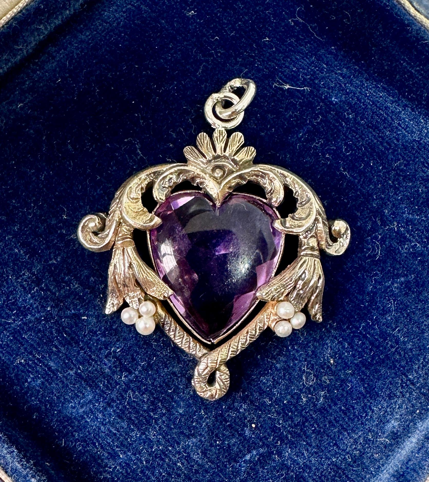 Rose De France Amethyst Heart Pendant Necklace Art Nouveau Sterling Silver Pearl In Good Condition For Sale In New York, NY