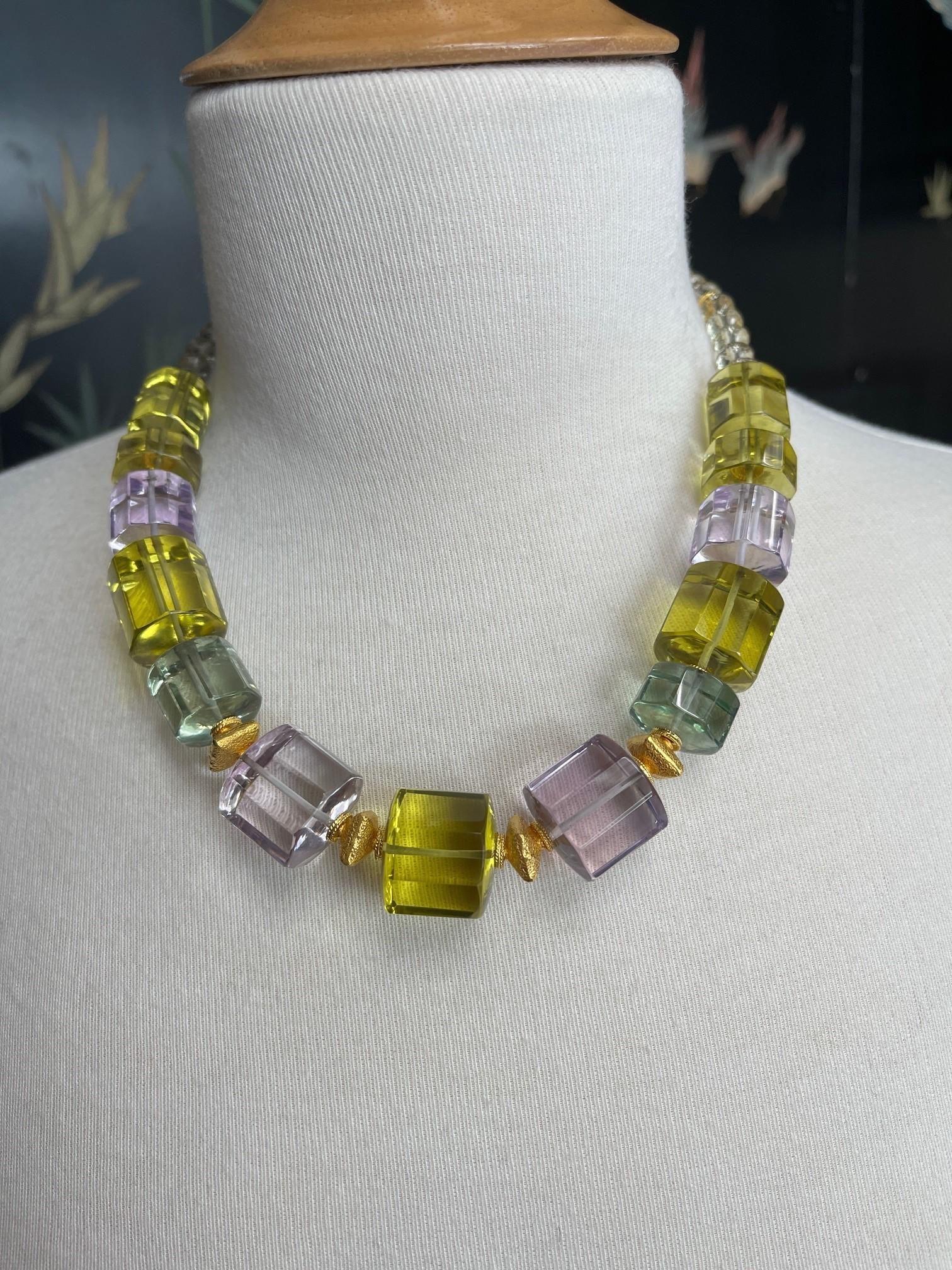 da uomo o donna Rose de France, Prasiolite, and Lemon Quartz Necklace with 18k Gold Accents in vendita