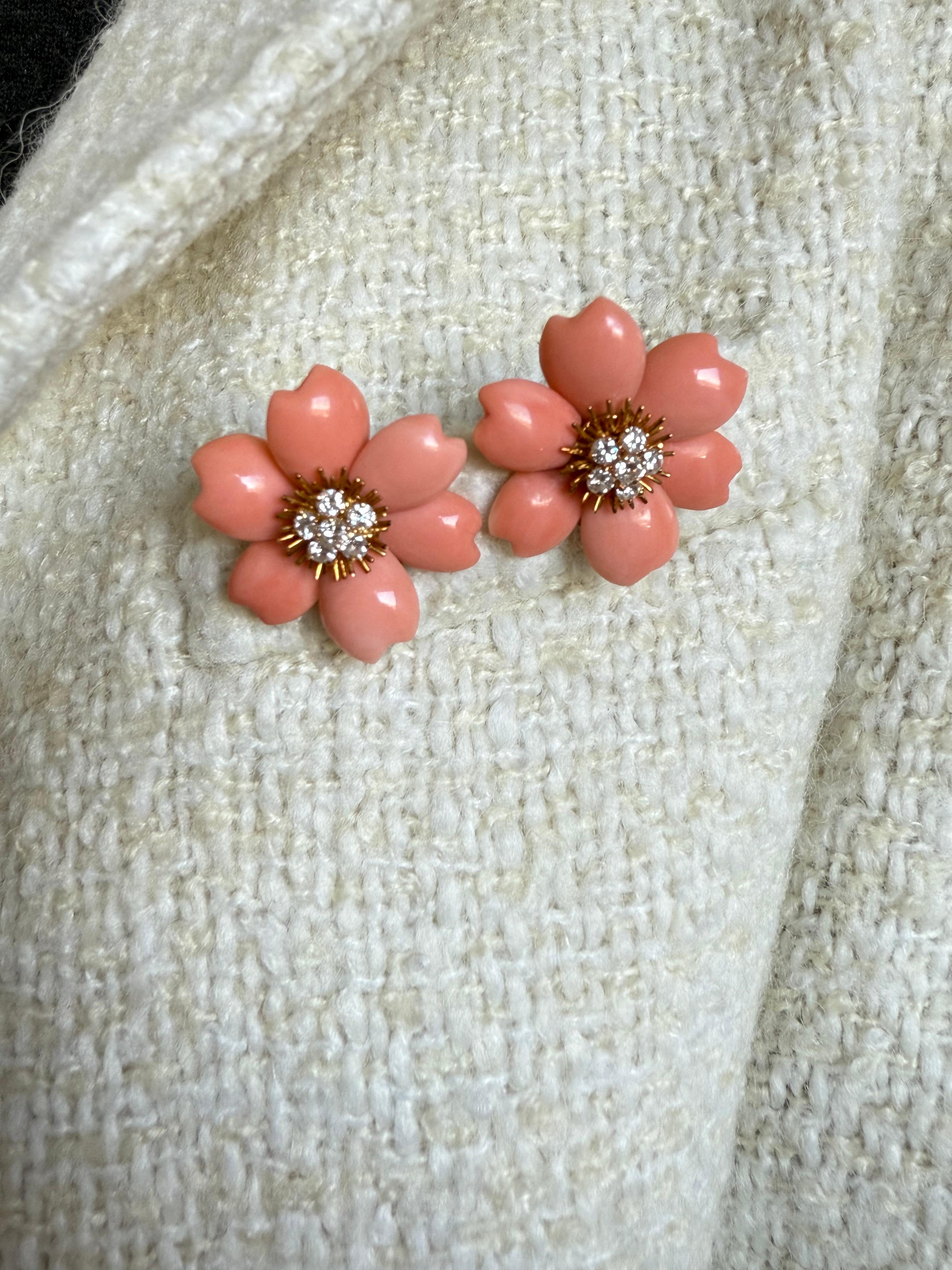 Rose de Noel Ohrclips Koralle und Diamanten Van Cleef & Appels Paris 1978 im Angebot 2