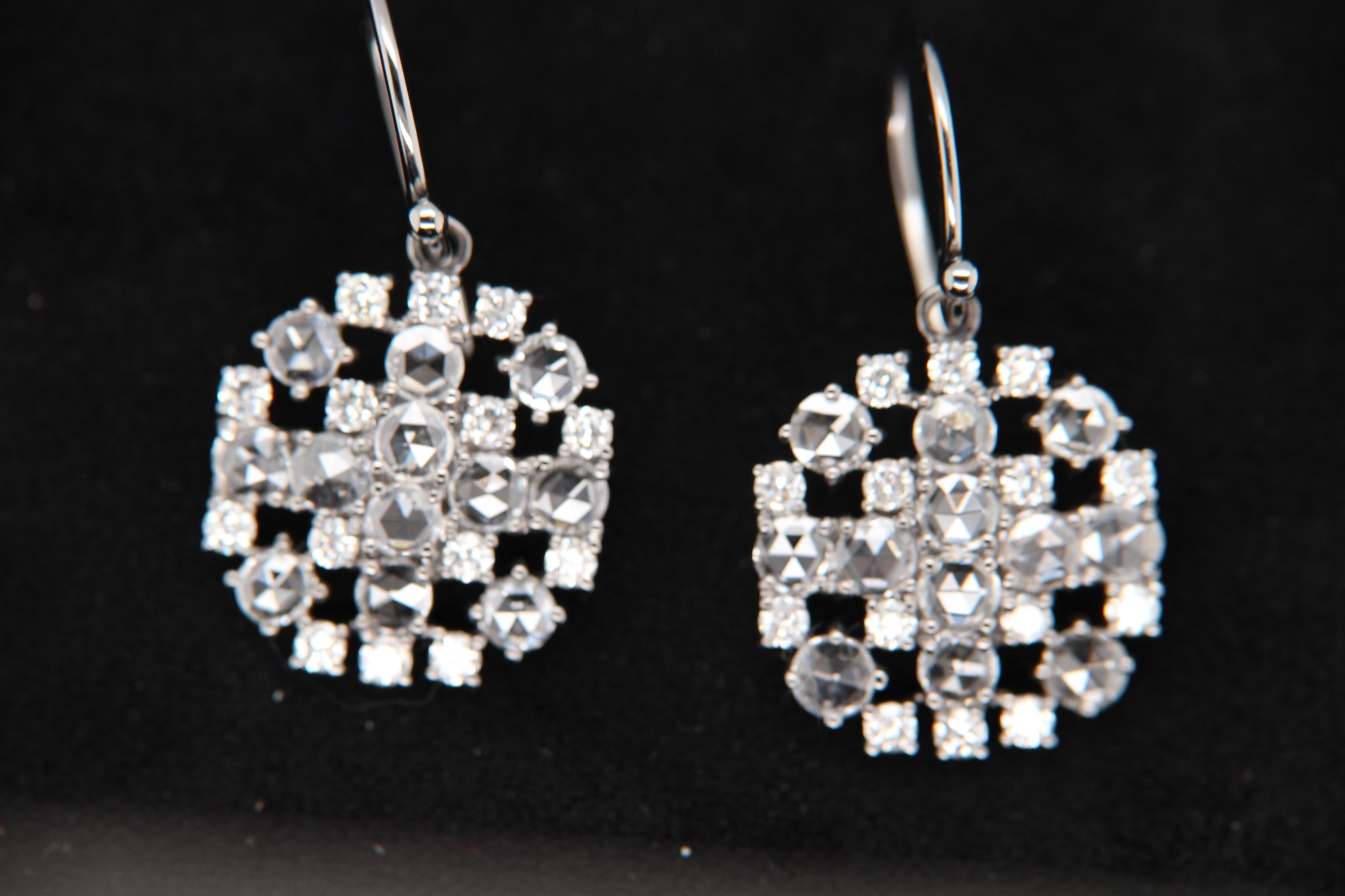 Women's or Men's Rose Diamonds 18 Karat Gold Earring