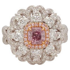 Rosé Étoile - Natural Fancy Intense Purplish Pink GIA Cushion in 18K