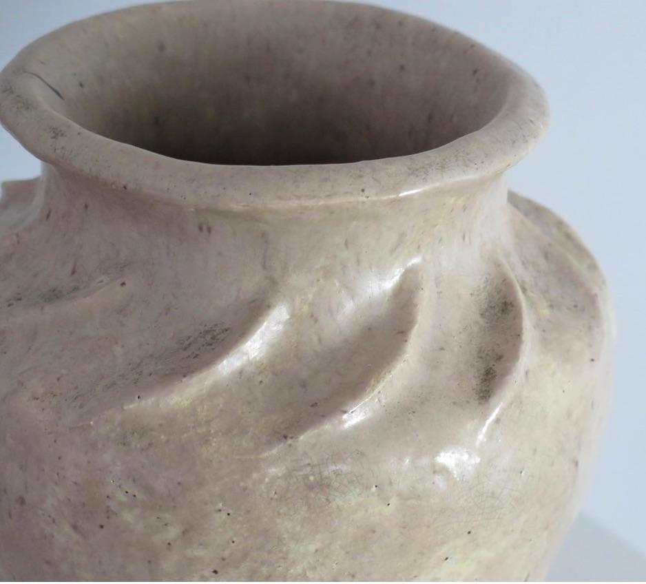 Smaltato Vaso in ceramica smaltata rosa, Francia in vendita