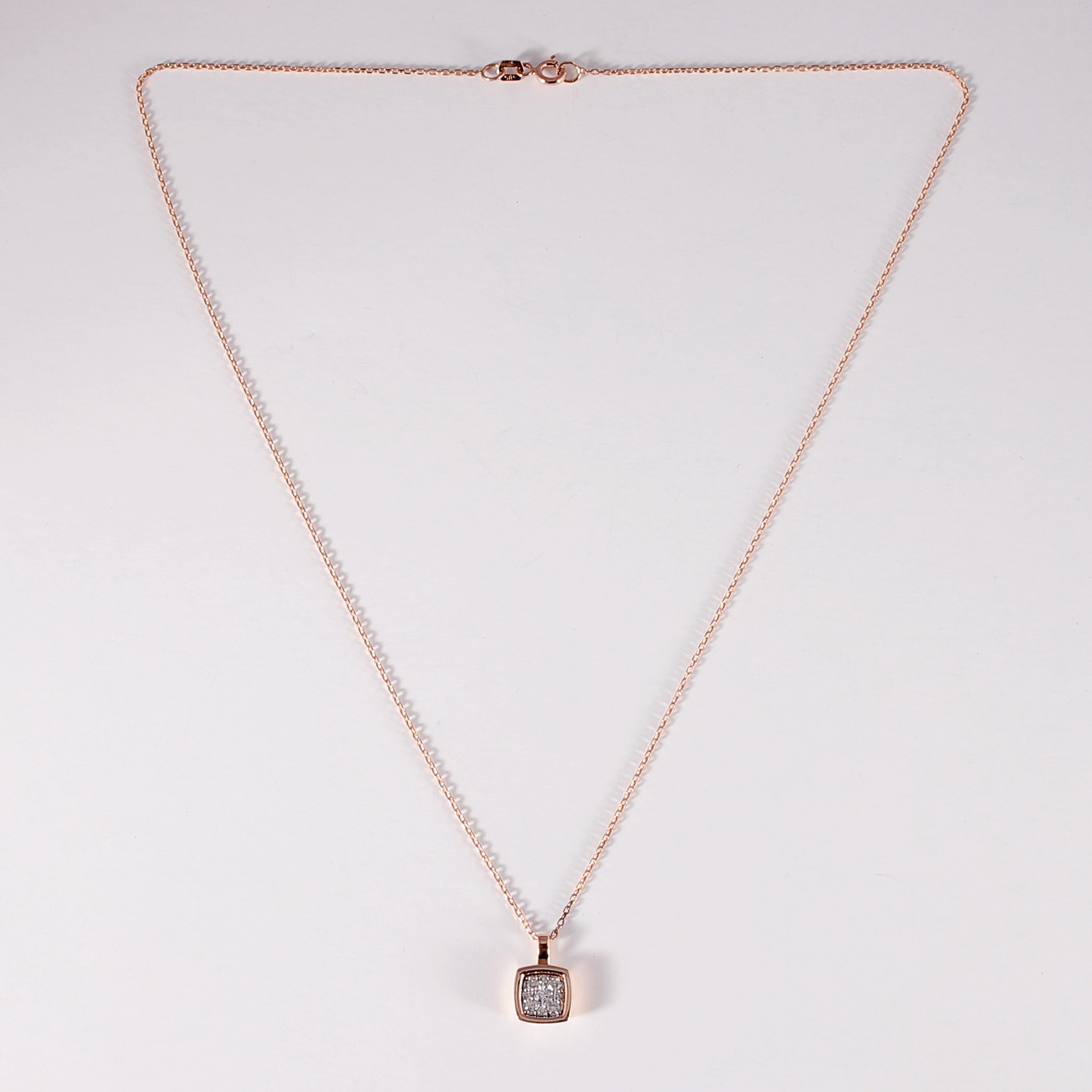 Rose Gold 0.19 Carat Diamond Necklace In New Condition For Sale In Dallas, TX