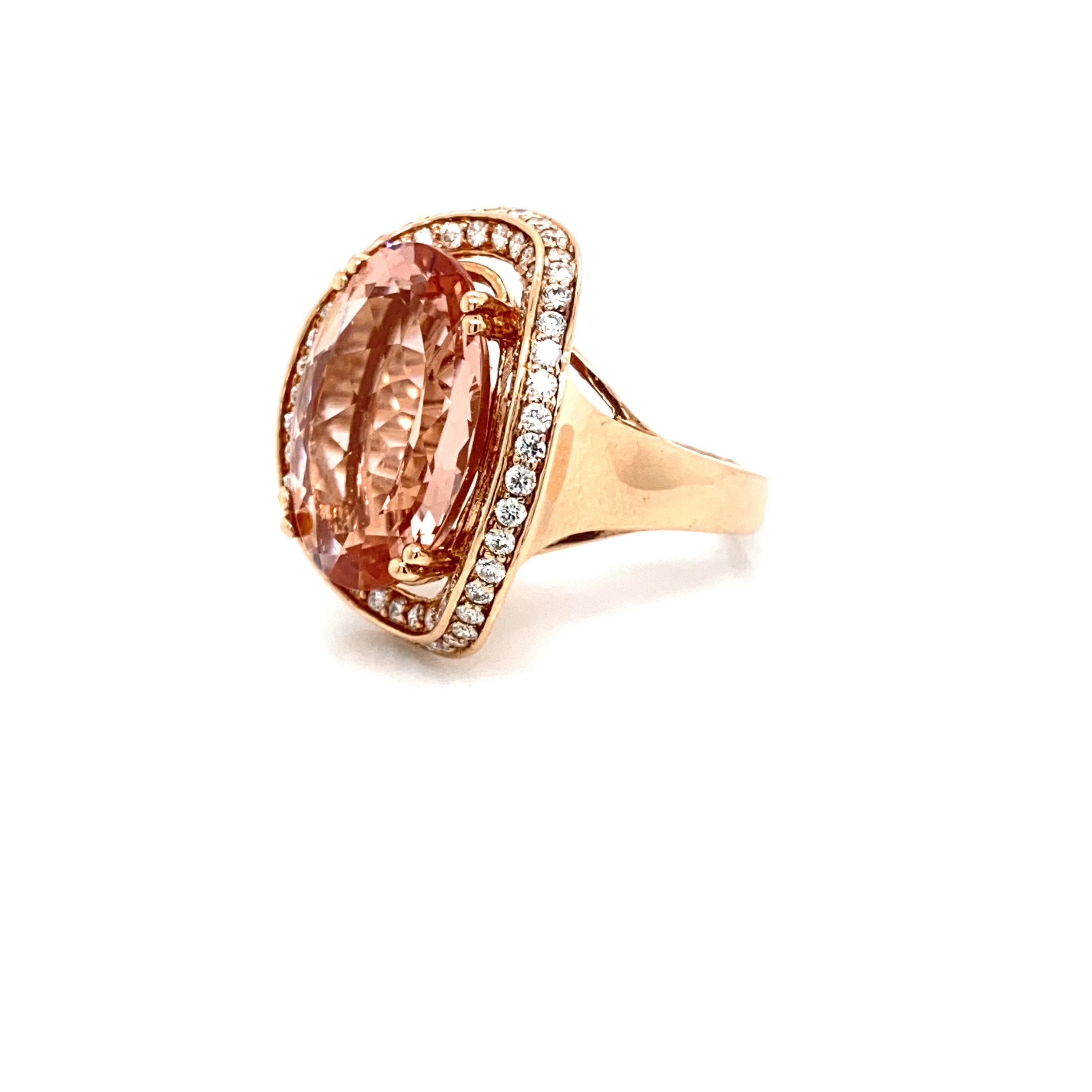 Contemporary Rose Gold 10.05 Ct Morganite and Diamond Royal Ring For Sale
