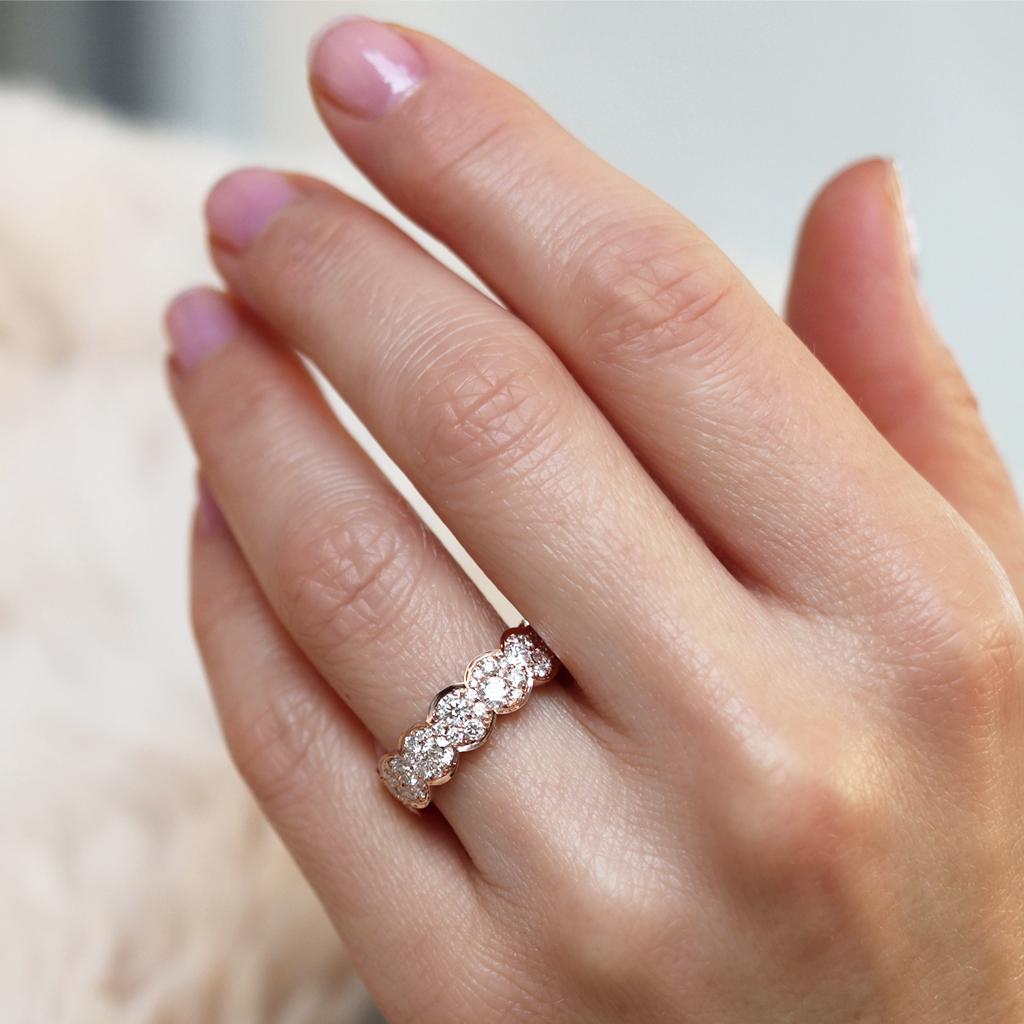 Verlobungsring aus Rosgold mit 1,5 Karat Diamant-Mosaik-Fassung 2