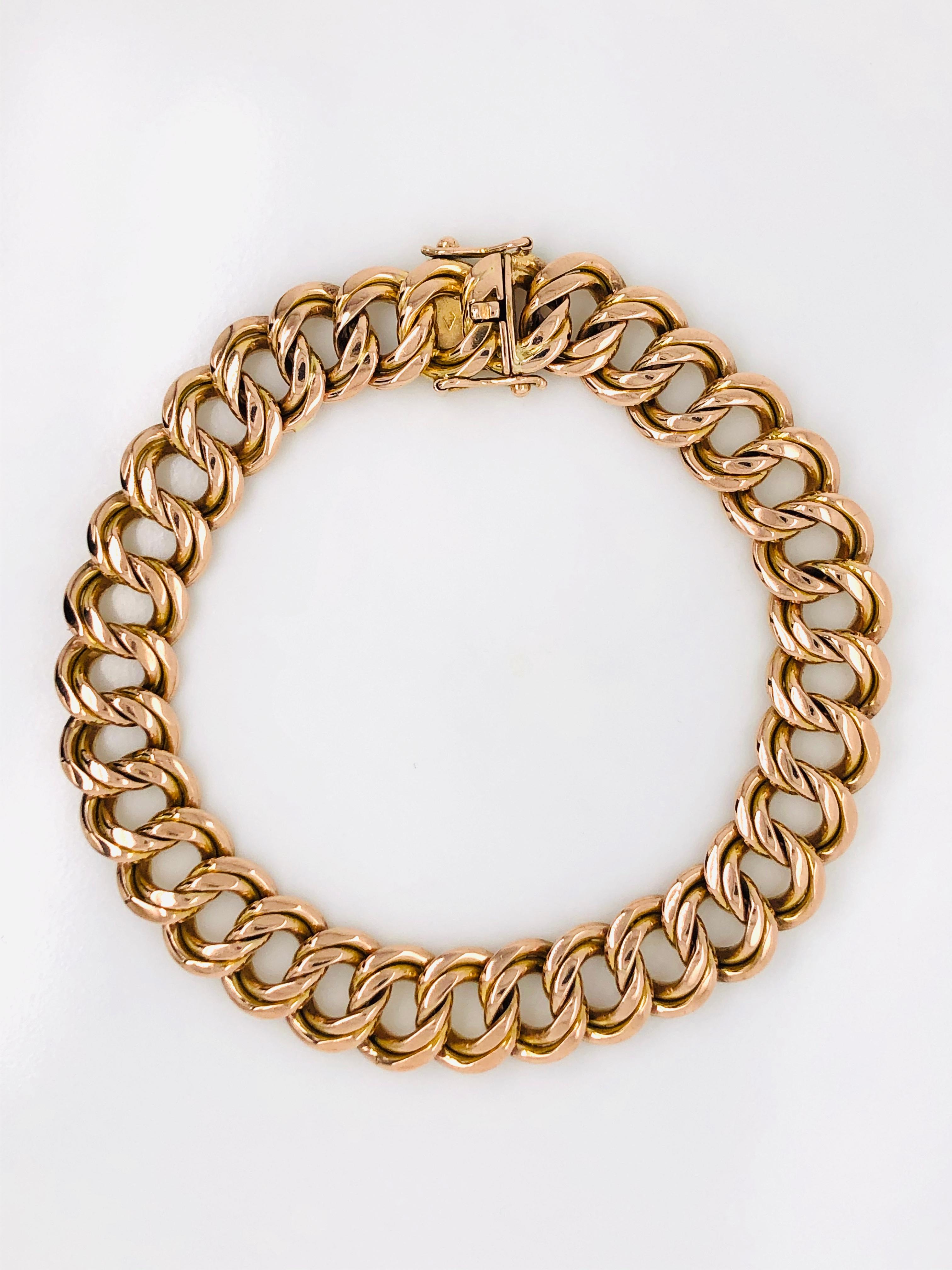 Rose Gold 18k American Mesh Bracelet
Weight Of Gold : 39.63 grams 
Longueur : 20 cm 
Security Clasp