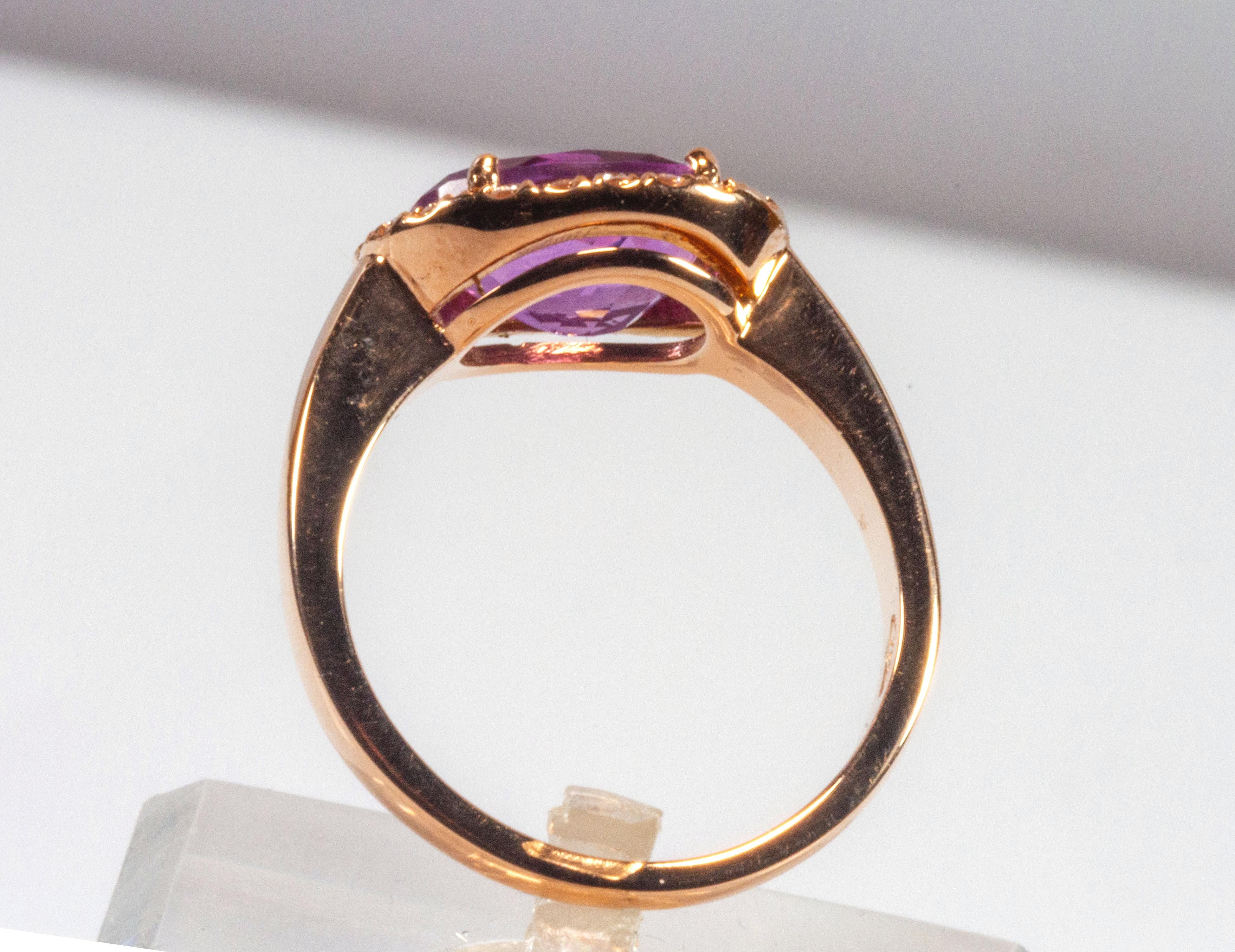 Oval Cut Rose Gold 18k , 2.28 Carat Purple Amethyst and Diamond Ring For Sale