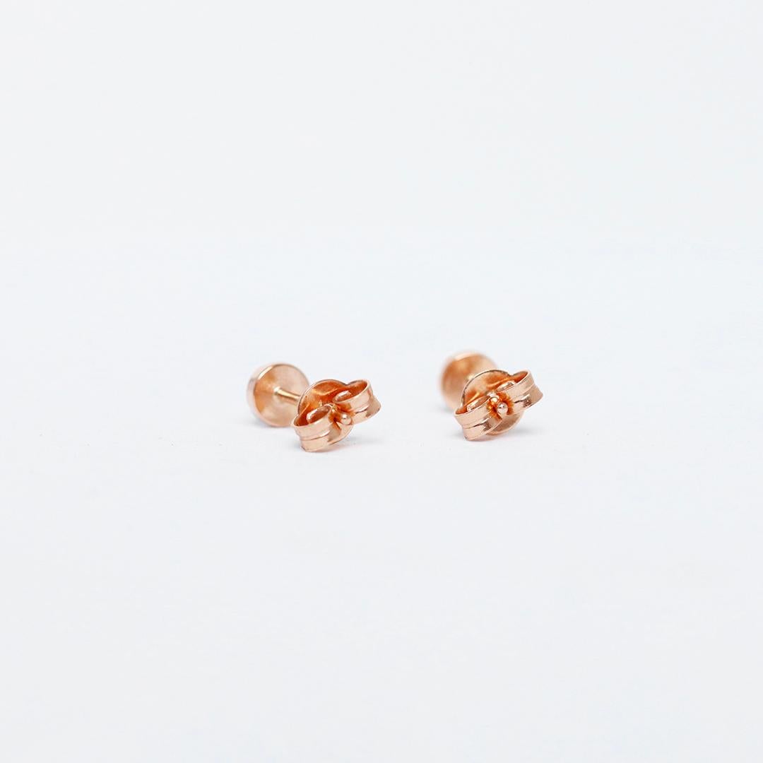 Orecchini con diamante Padparadscha, zaffiro e spinello in oro rosa da 5 mm In condizioni Nuovo in vendita a Antwerp, BE