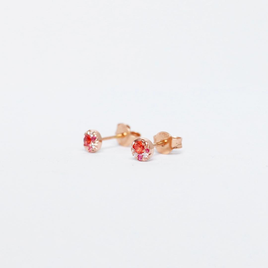Orecchini con diamante Padparadscha, zaffiro e spinello in oro rosa da 5 mm in vendita 1