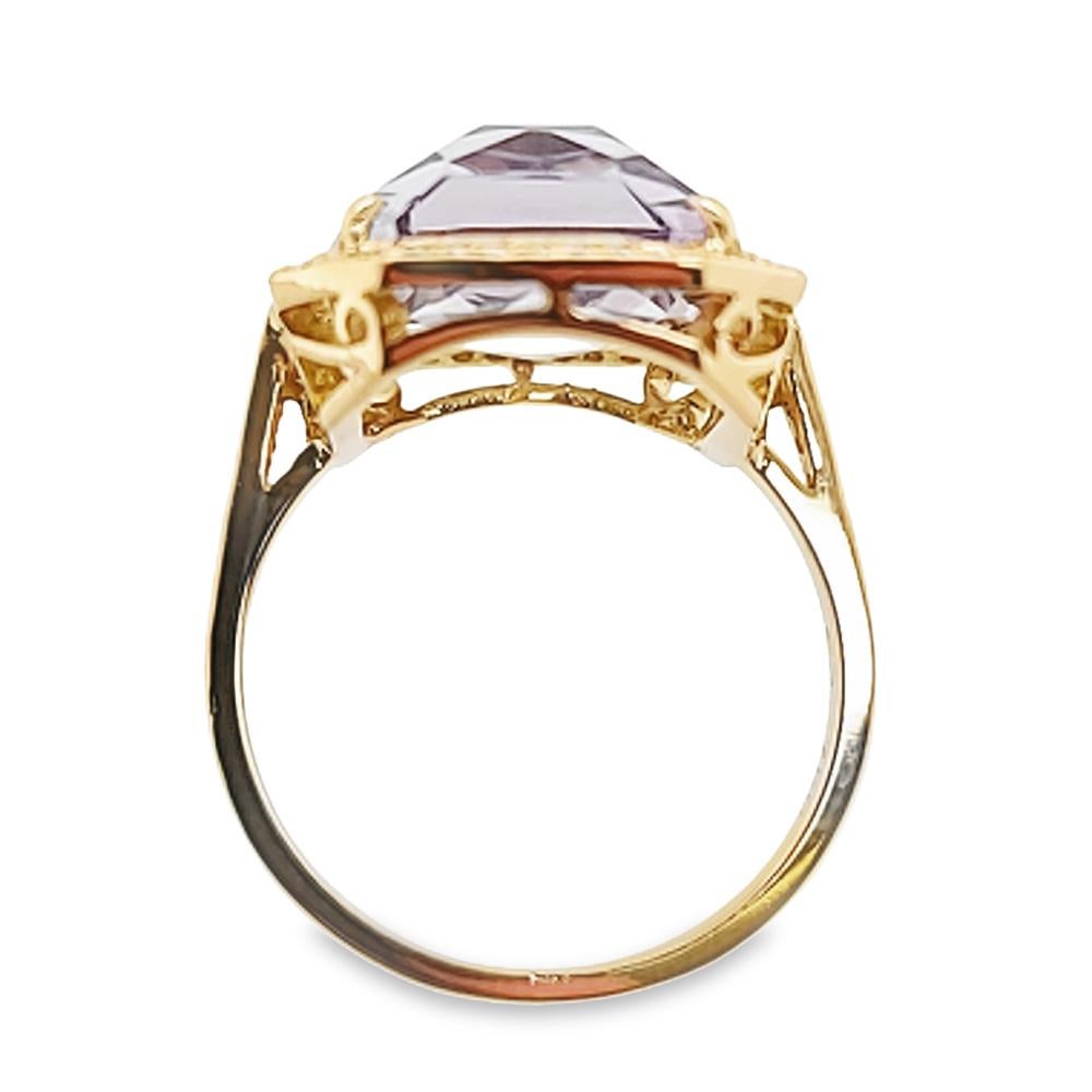 Rose Gold Amethyst and Diamond Cocktail Ring In Good Condition For Sale In Coral Gables, FL