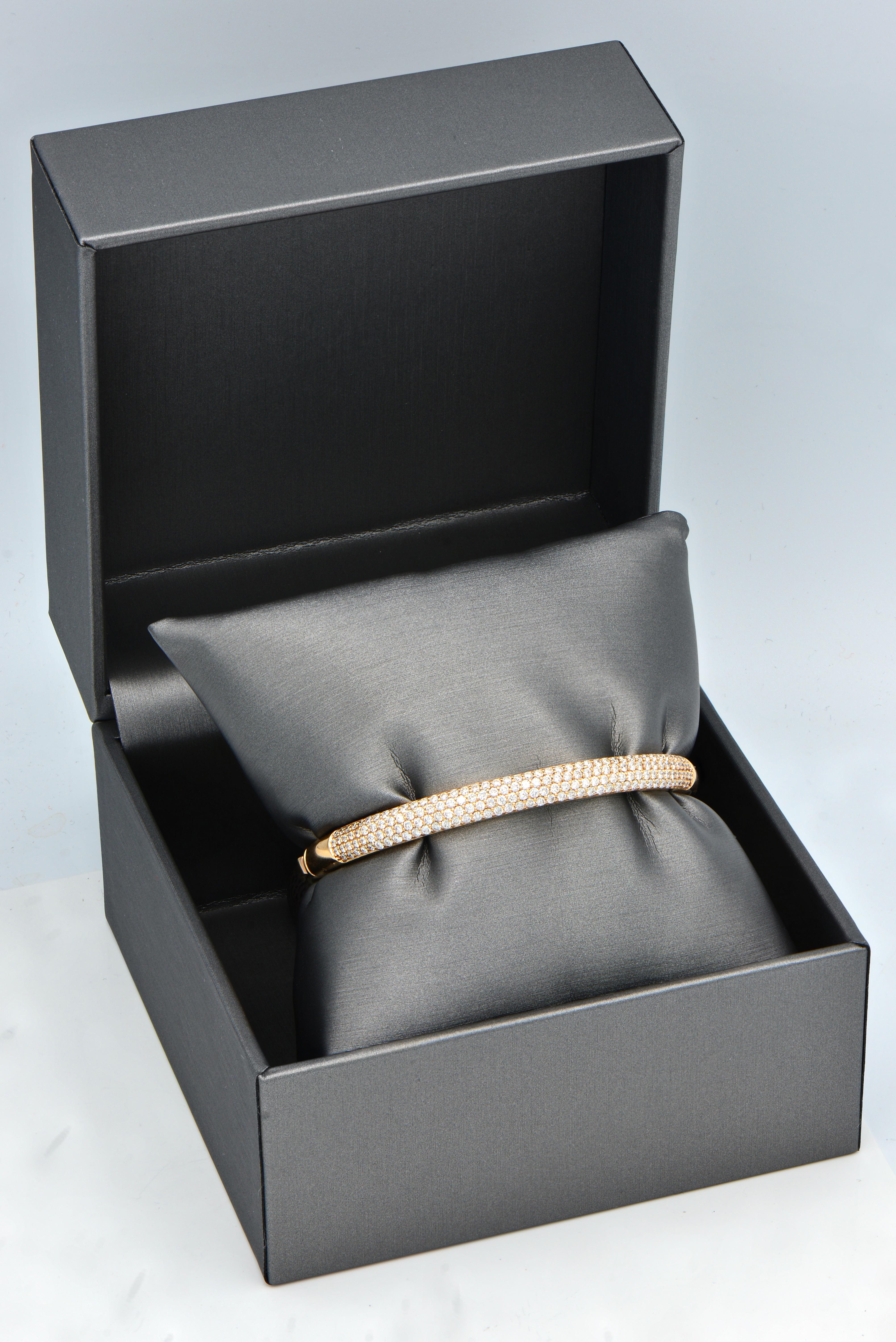 Armband aus Roségold und Diamanten (Rundschliff) im Angebot