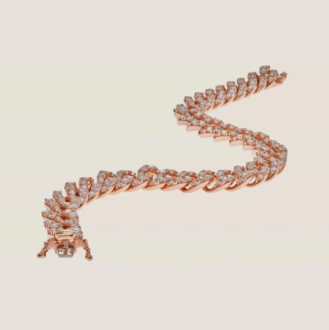 Contemporaneo Bracciale cubano in oro rosa e diamanti A Link in vendita