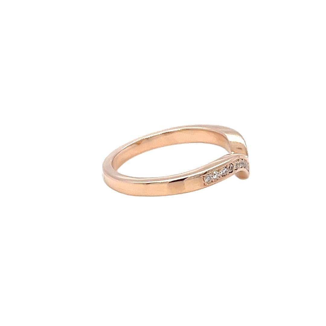 Rose Gold and Diamond V Ring In Good Condition For Sale In Coral Gables, FL