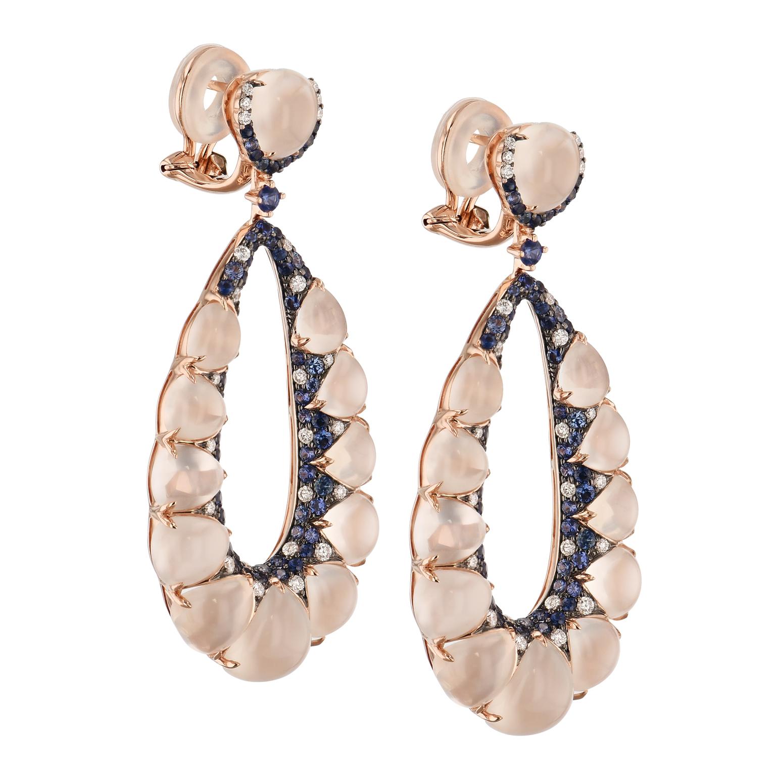 Rose Gold and Moonstone Oval Shaped Earrings In Excellent Condition In Miami, FL