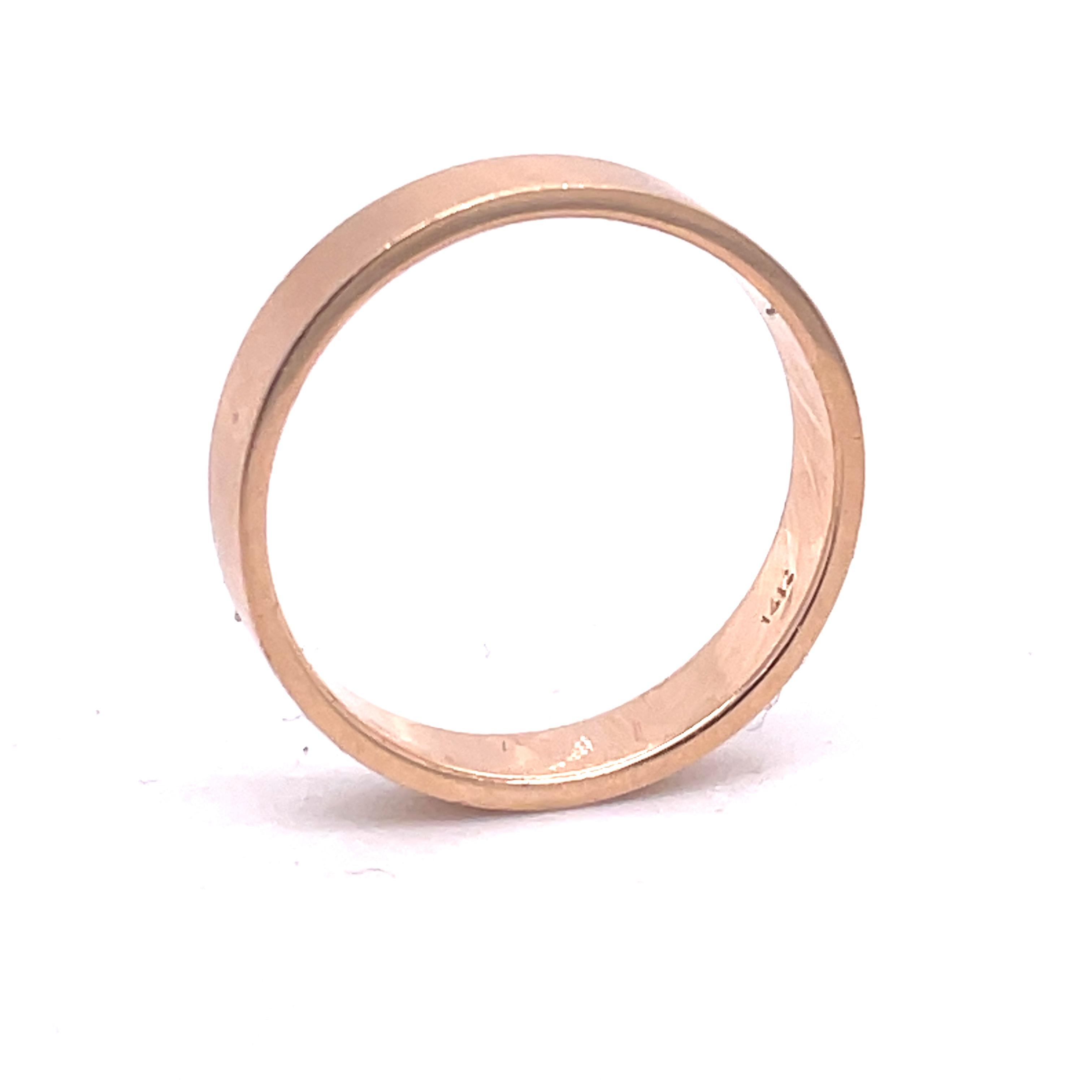 Rose Gold Band, Matte Finish Gold ring, 14K Rose gold, unique pink Wedding dand In New Condition For Sale In Ramat Gan, IL