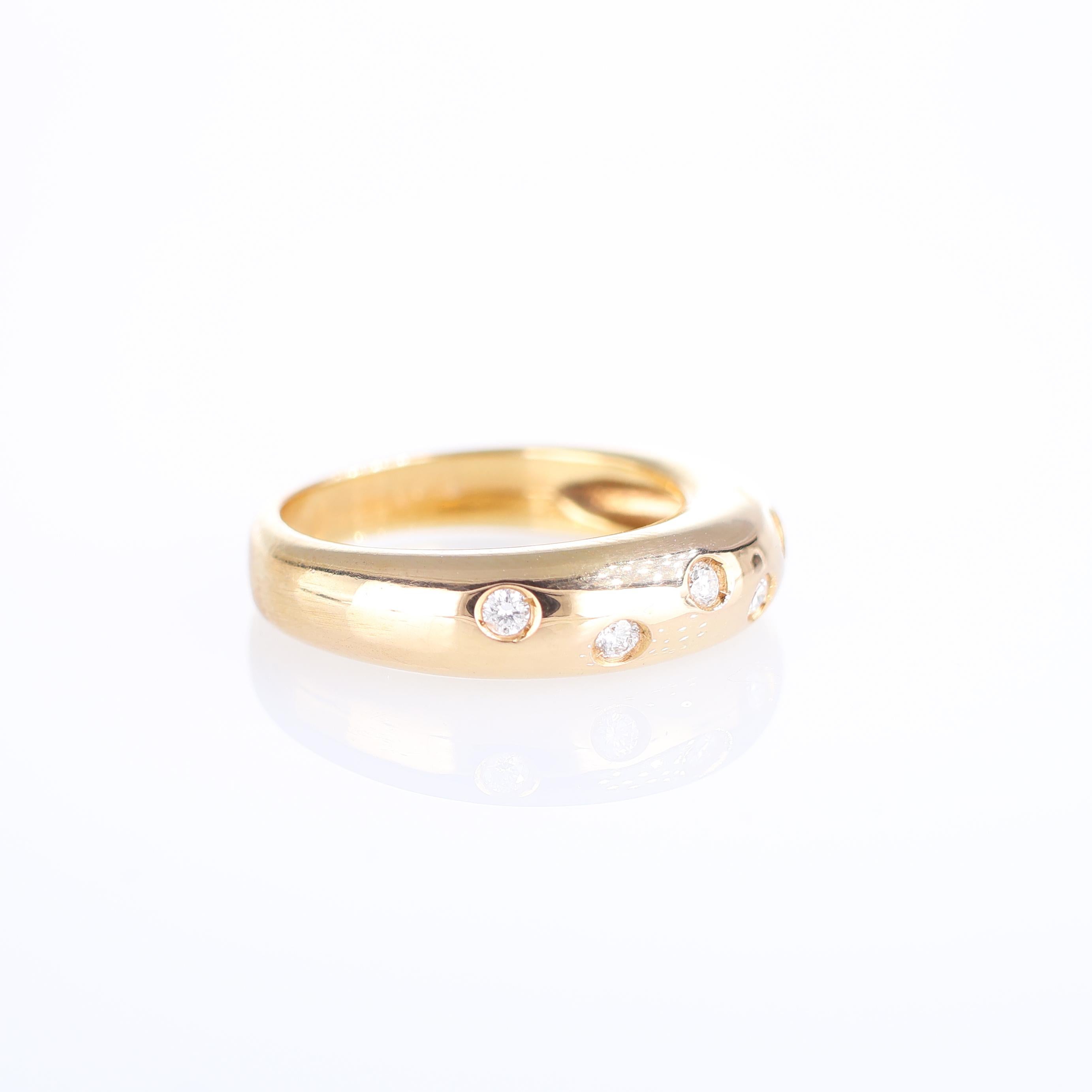 Brilliant Cut Rose Gold Band Ring with Diamond Accents For Sale