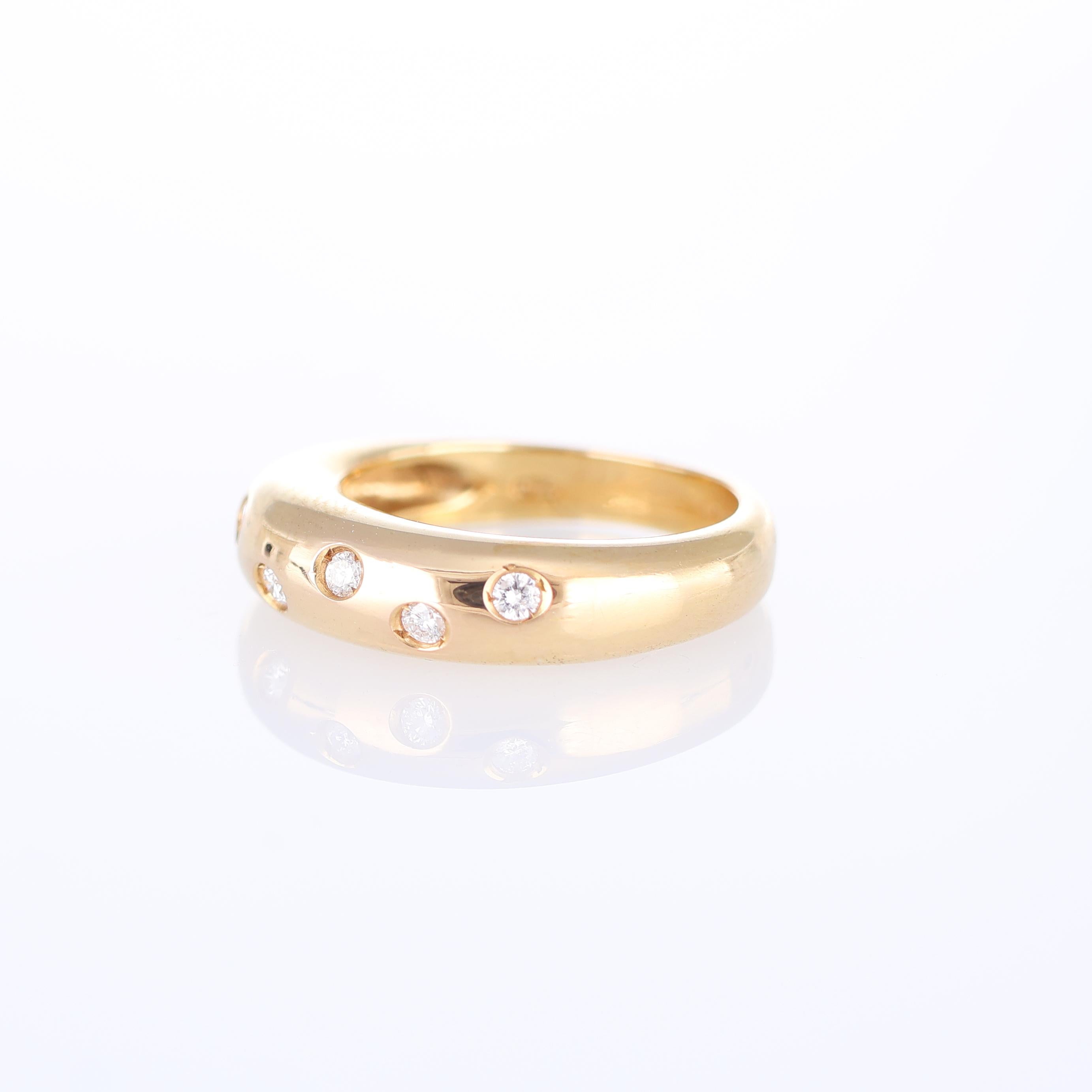 Rose Gold Band Ring with Diamond Accents In New Condition For Sale In Bergamo, BG