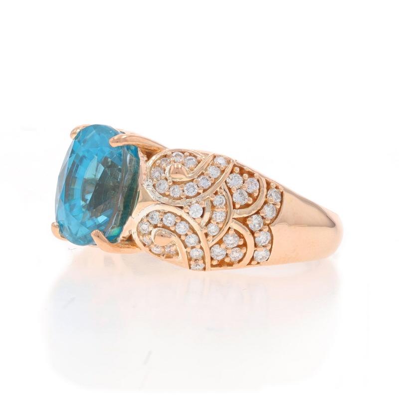 Anello in oro rosa con diamante zircone blu - 18k Oval 5.70ctw Flourishing Scroll In condizioni ottime in vendita a Greensboro, NC