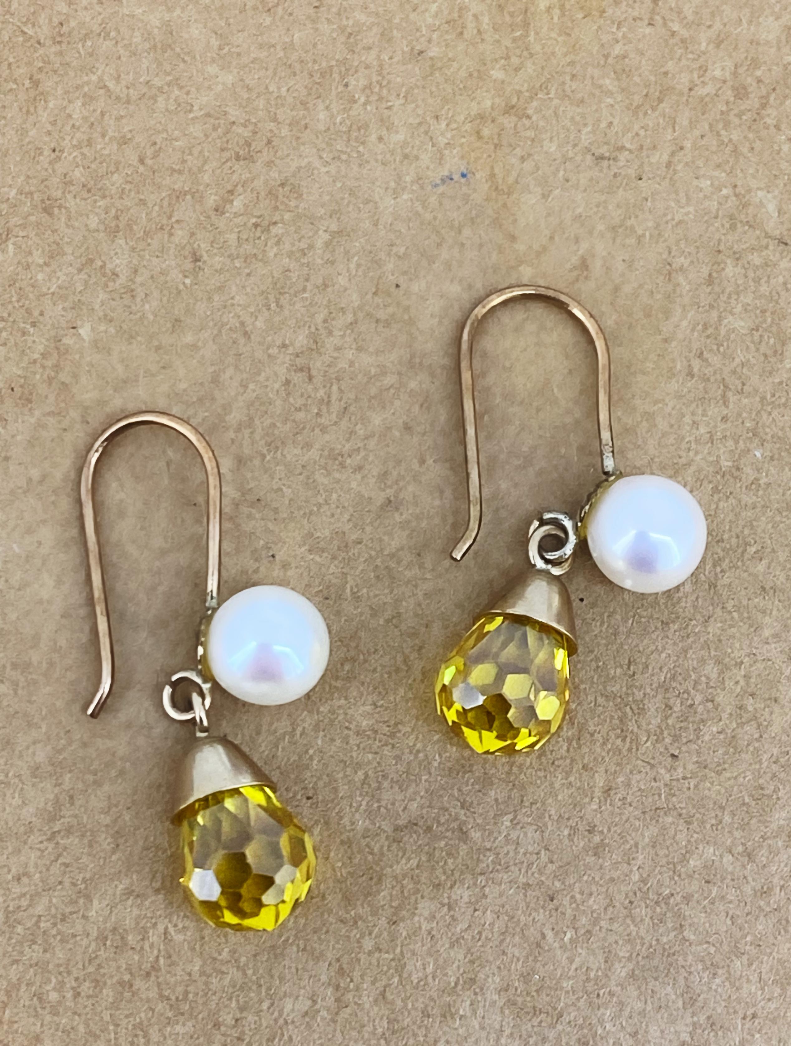 Taille ronde Boucles d'oreilles en or rose, pendentifs en citrine naturelle taillée en briolette et perles. en vente