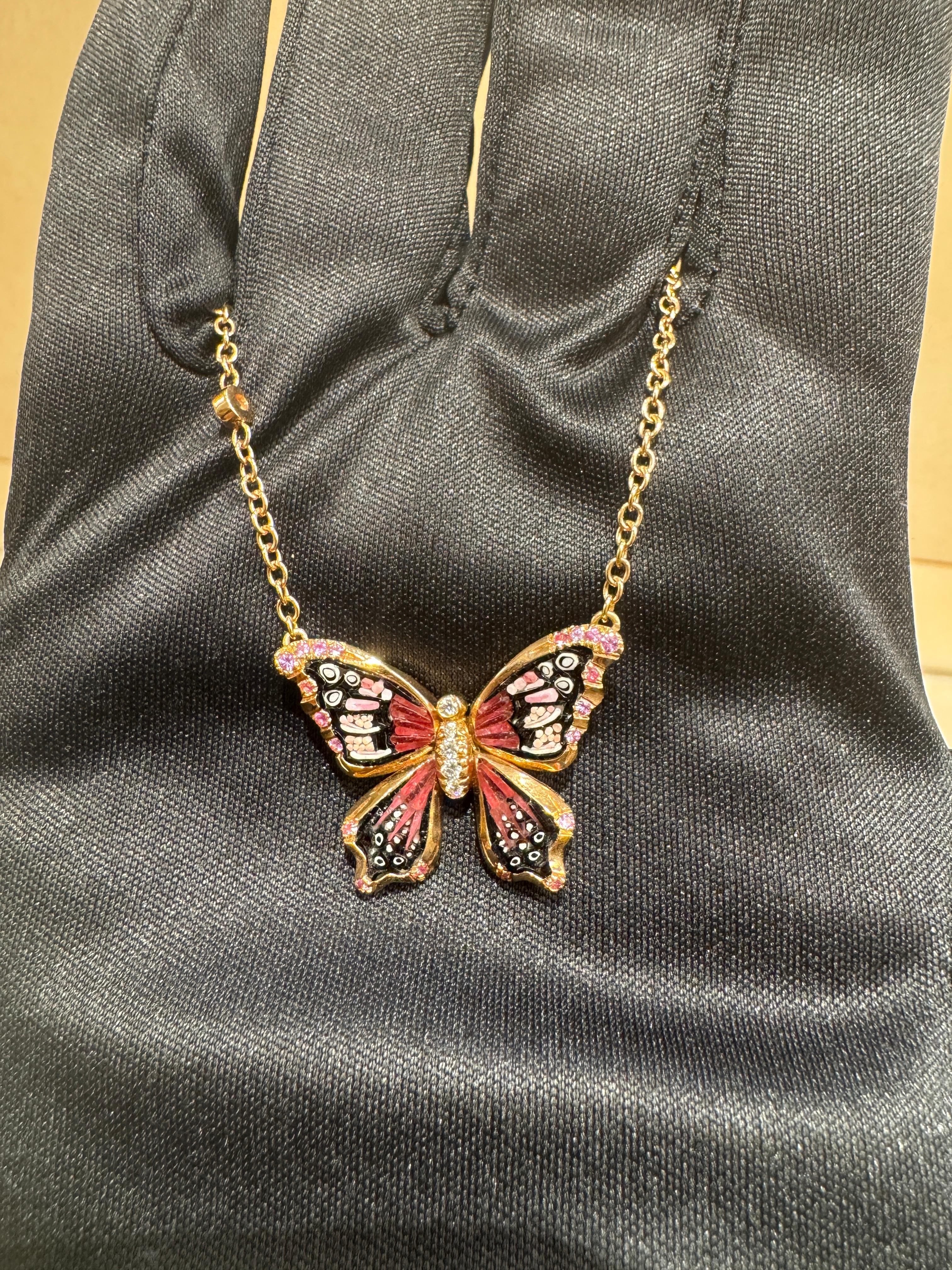 Rose Gold Butterfly Necklace with White Diamonds, Pink Sapphires and Micromosaic Contemporáneo en venta