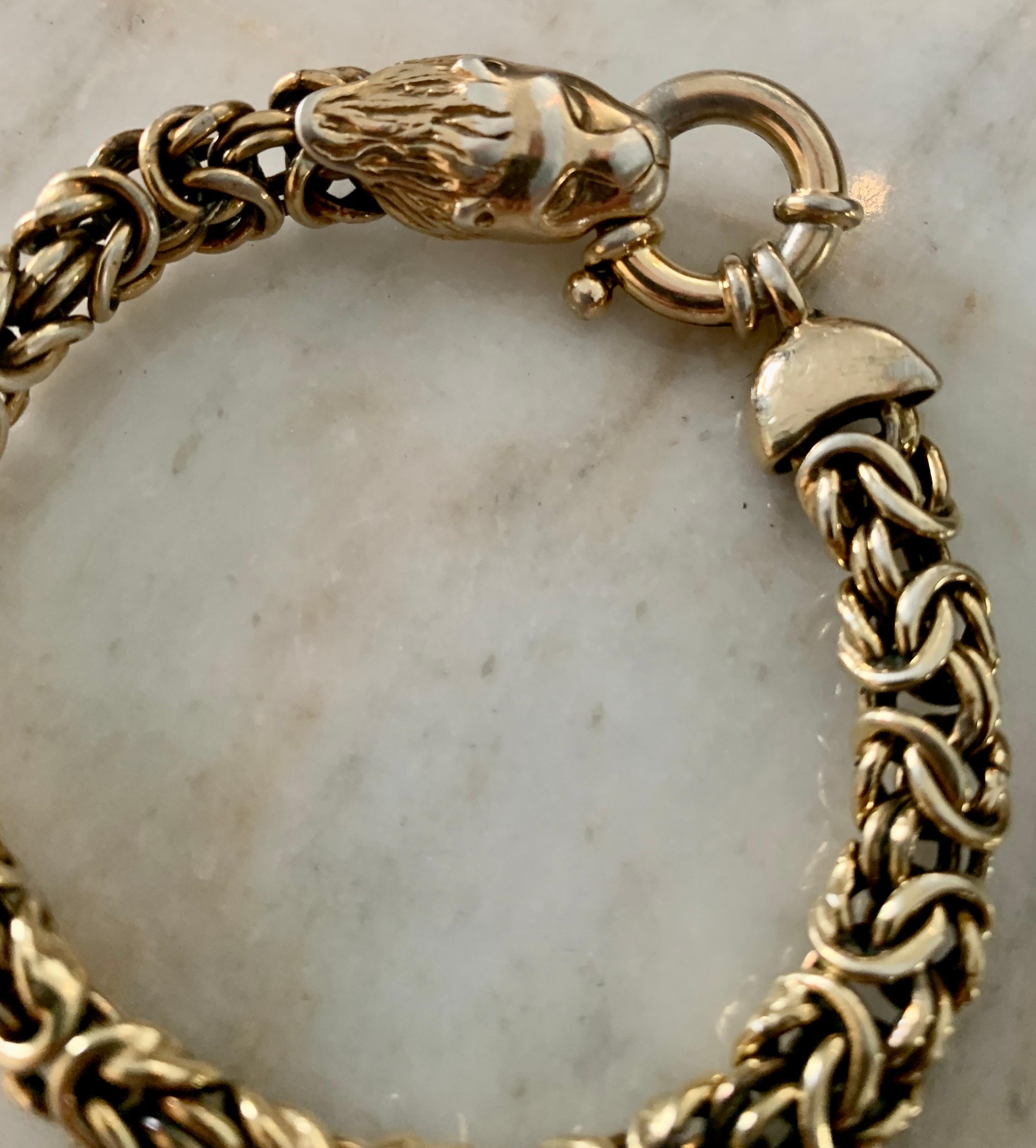 20th Century Rose Gold Chain Mail Bracelet with Lion Closure For Sale