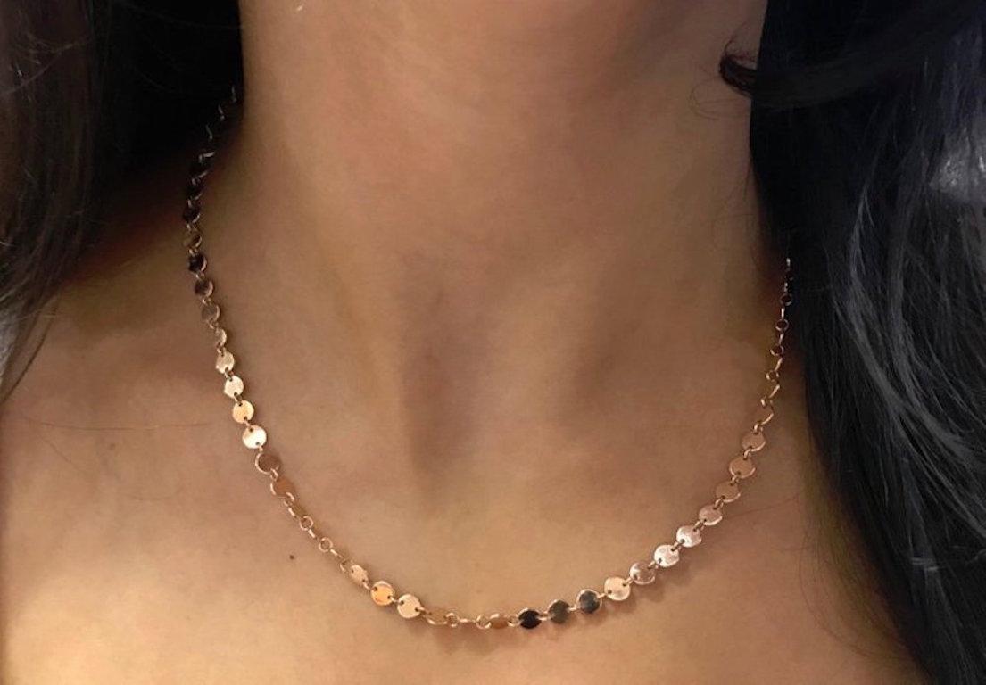 So Simple yet so stunning! This 14K Rose Gold chain necklace is one of our favorites! Perfect for any look, this will become a staple in your jewelry collection. 

Material: 14k Rose Gold 
Chain:  17 inch

Fine one-of-a-kind craftsmanship meets