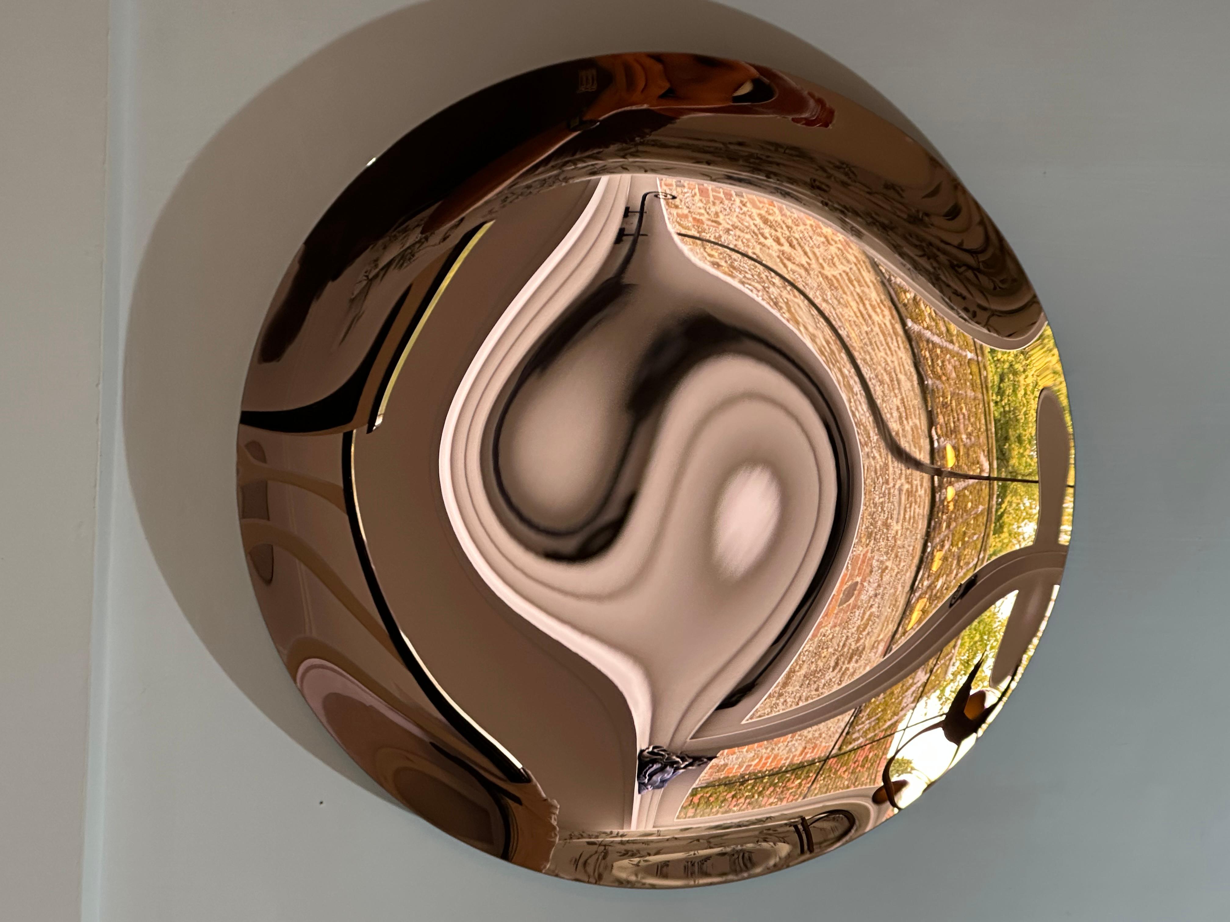 XXI secolo e contemporaneo Specchio concavo in oro rosa con diametro di 110 cm/43,3 in vendita