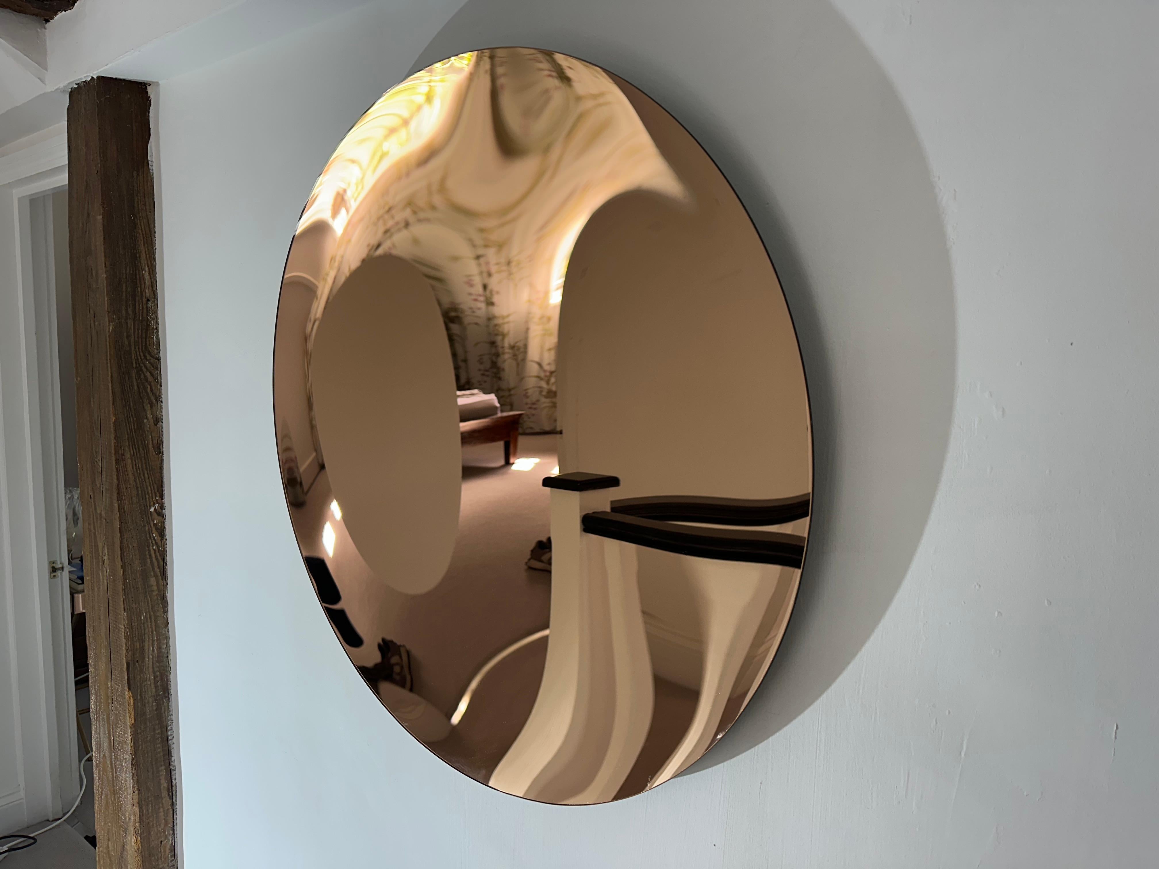 Argentato Specchio concavo in oro rosa da 80 cm di diametro in vendita