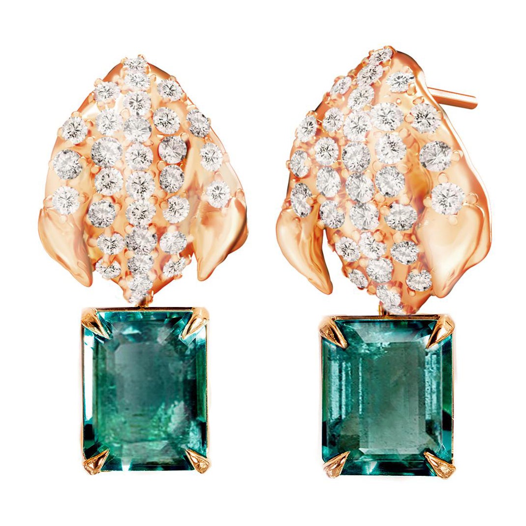 Pendientes Contemporáneos de Pétalos de Oro Rosa con Esmeraldas Verdes y Diamantes