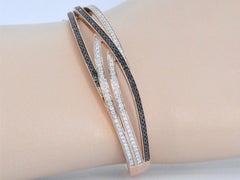 Rose Gold Design Bracelet with White and Black Brilliant Diamonds