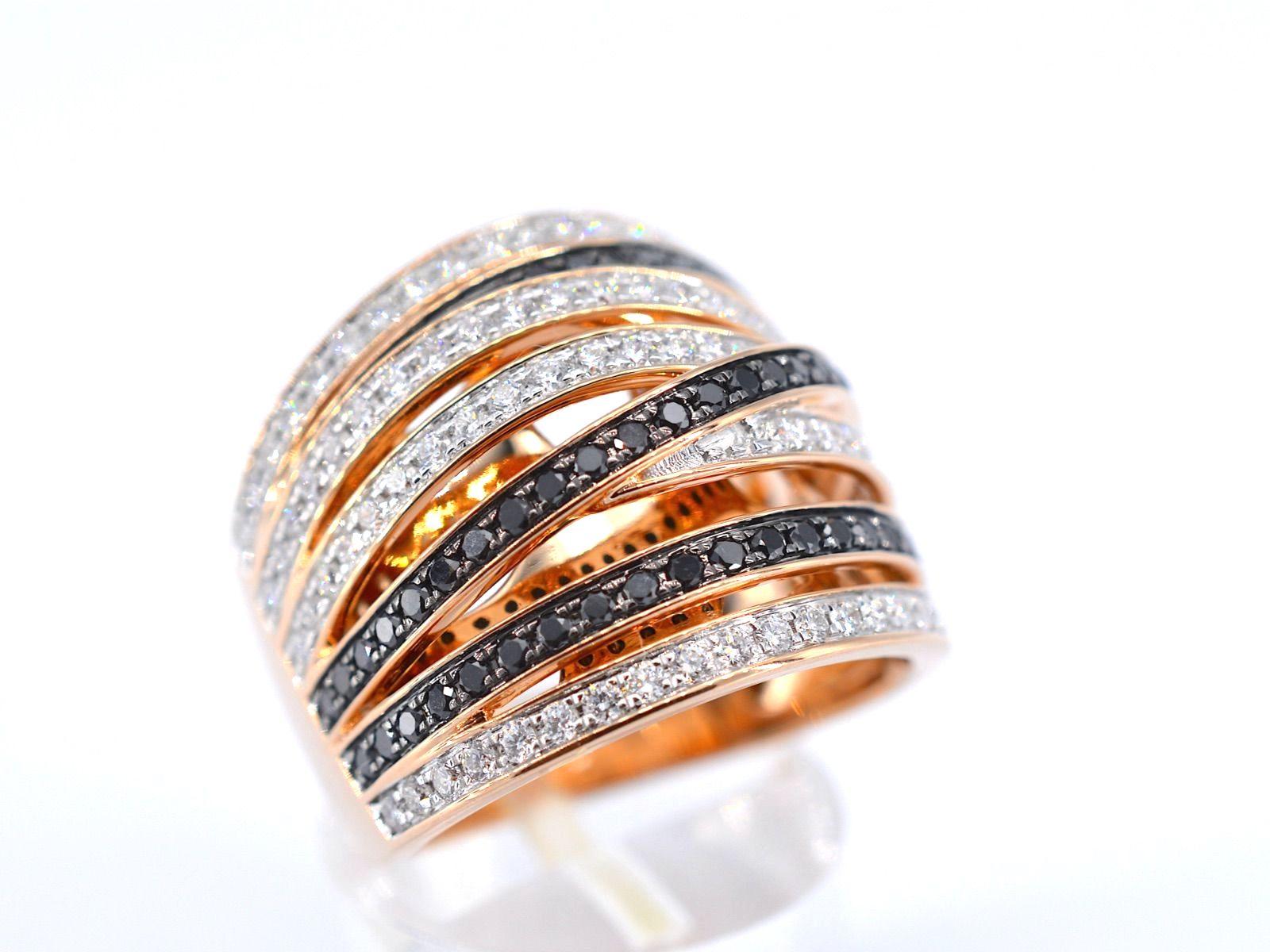 Contemporary Rose Gold Design Ring with White and Black Brilliant Diamonds For Sale