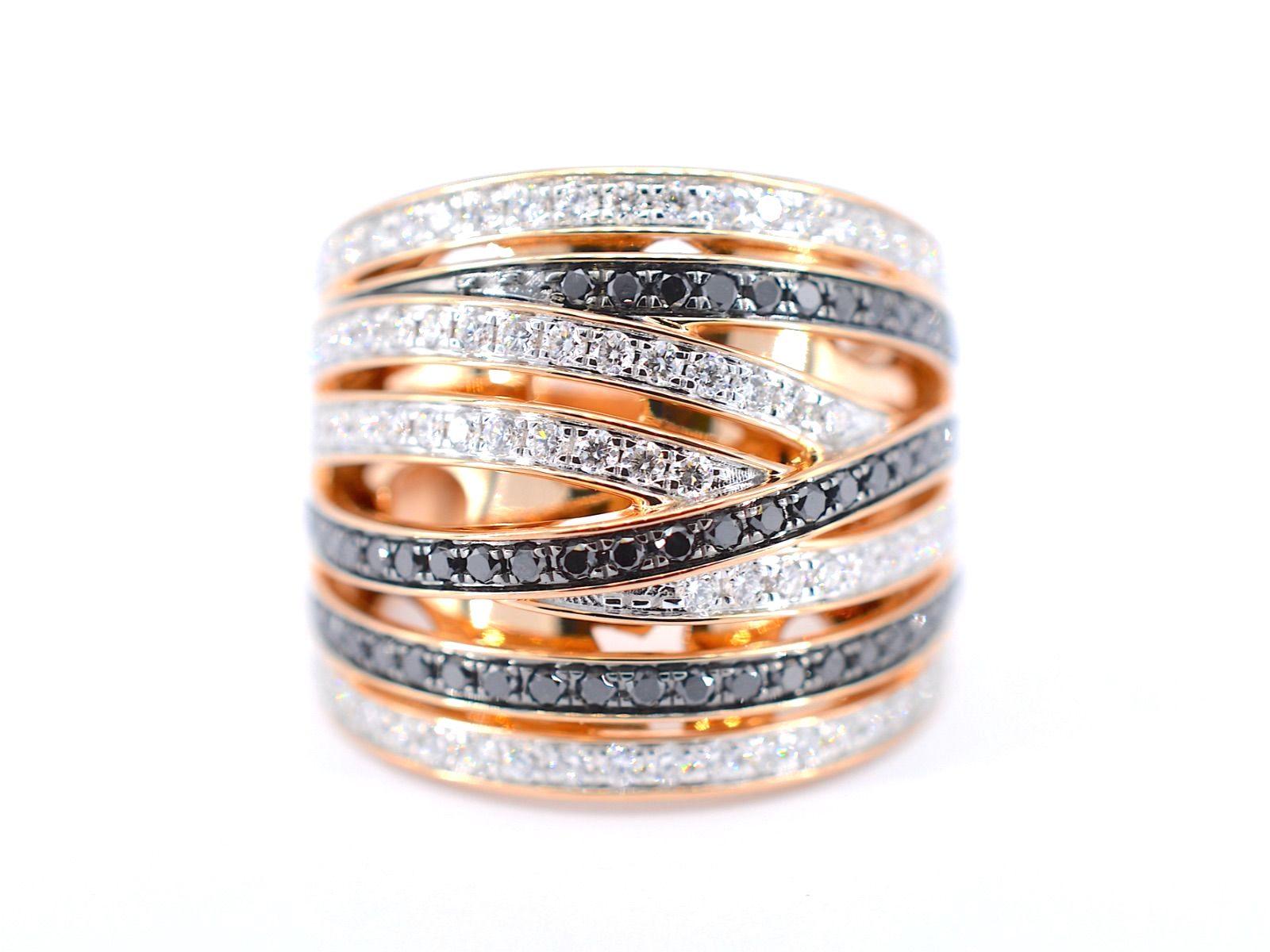 Brilliant Cut Rose Gold Design Ring with White and Black Brilliant Diamonds For Sale